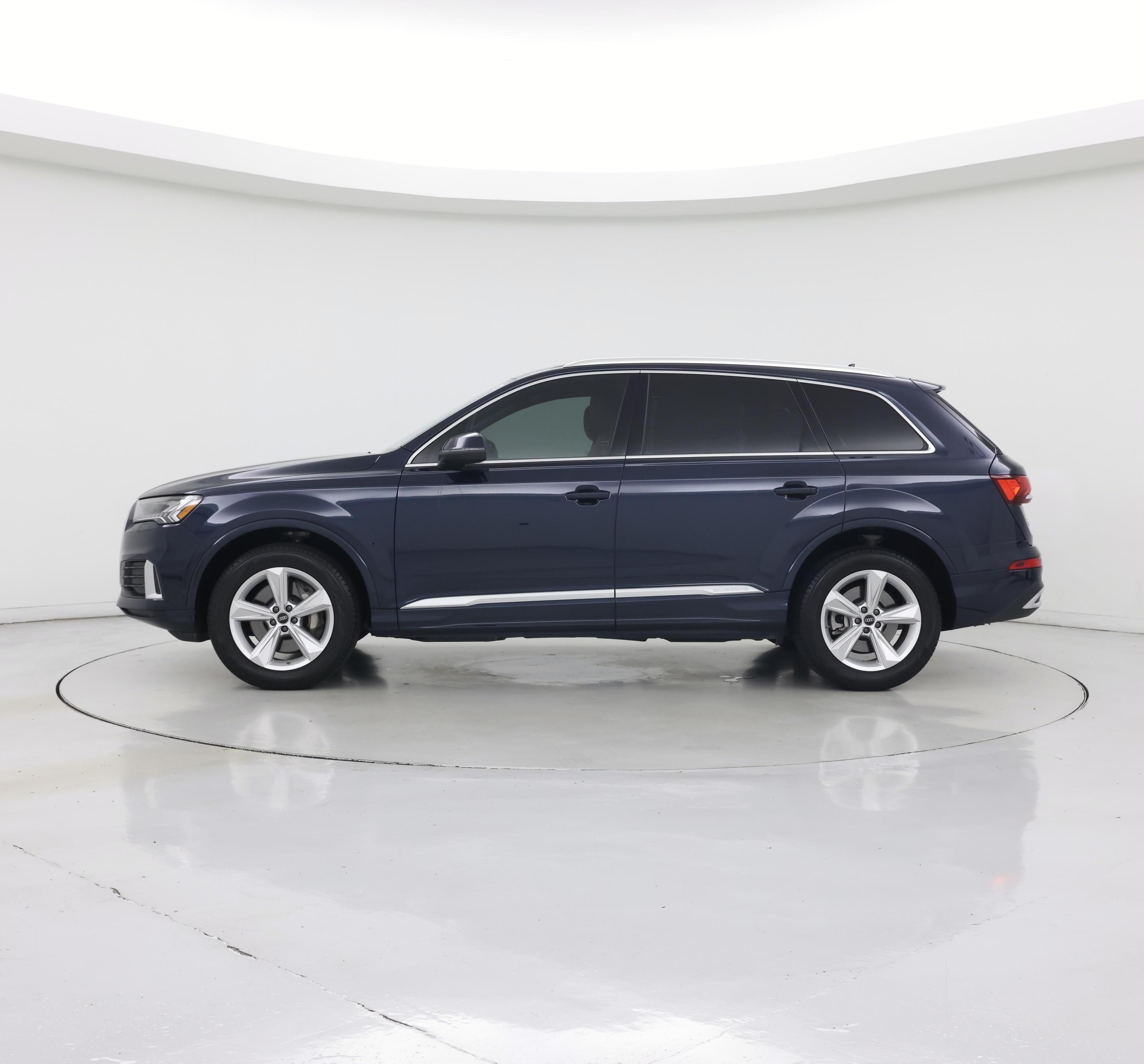 Thumbnail: 2023 Audi Q7 - 3
