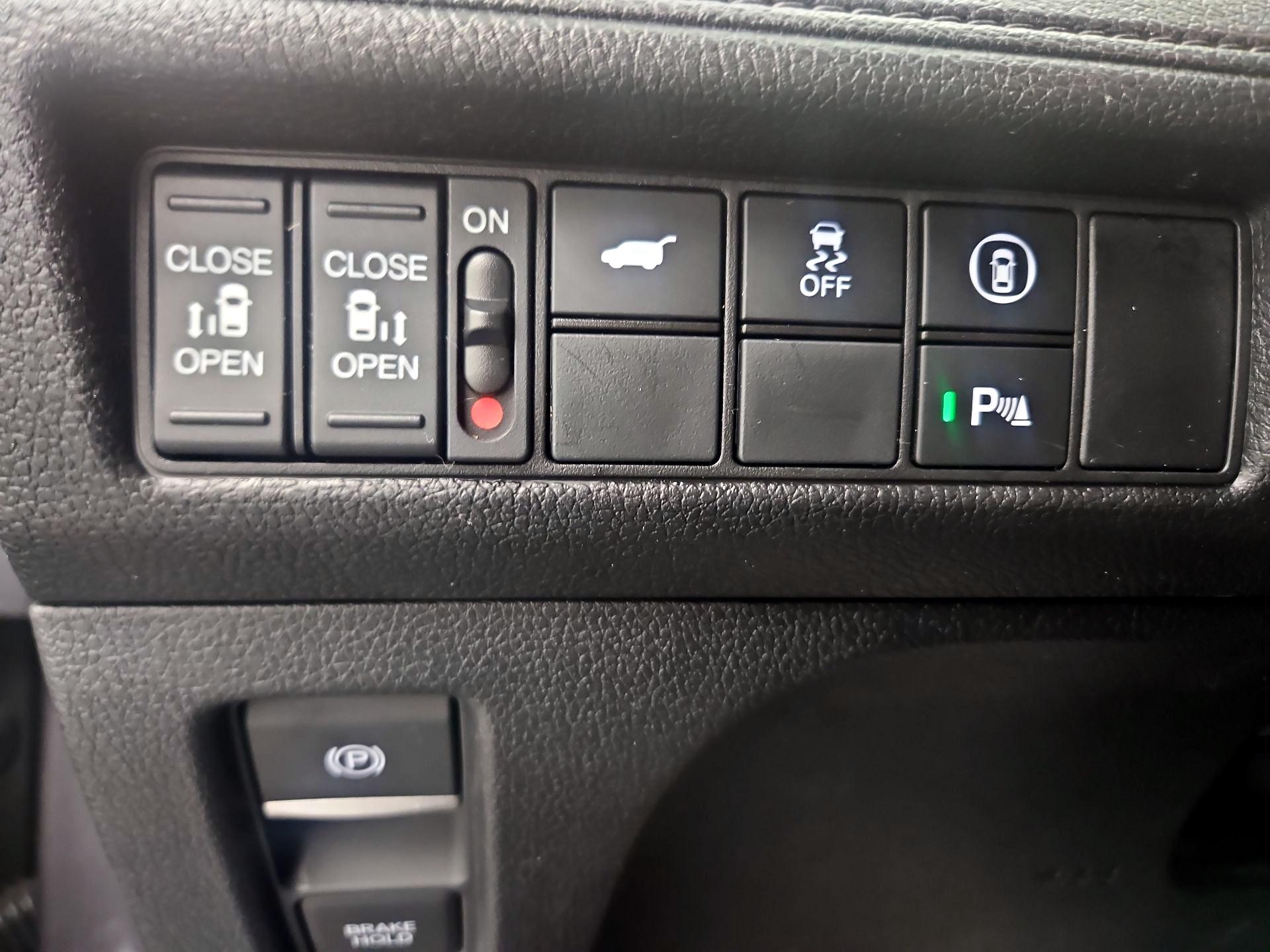 Thumbnail: 2023 Honda Odyssey - 13