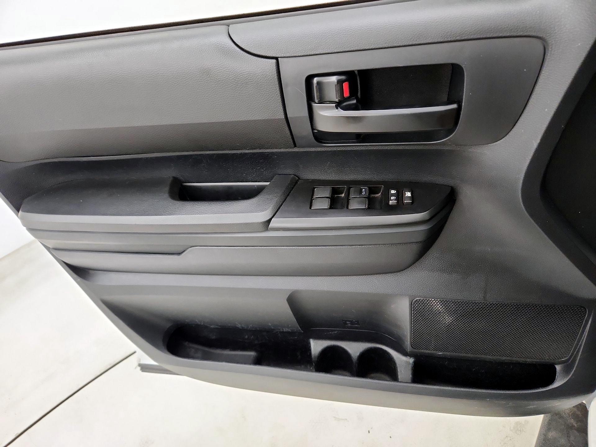 Thumbnail: 2019 Toyota Tundra - 12