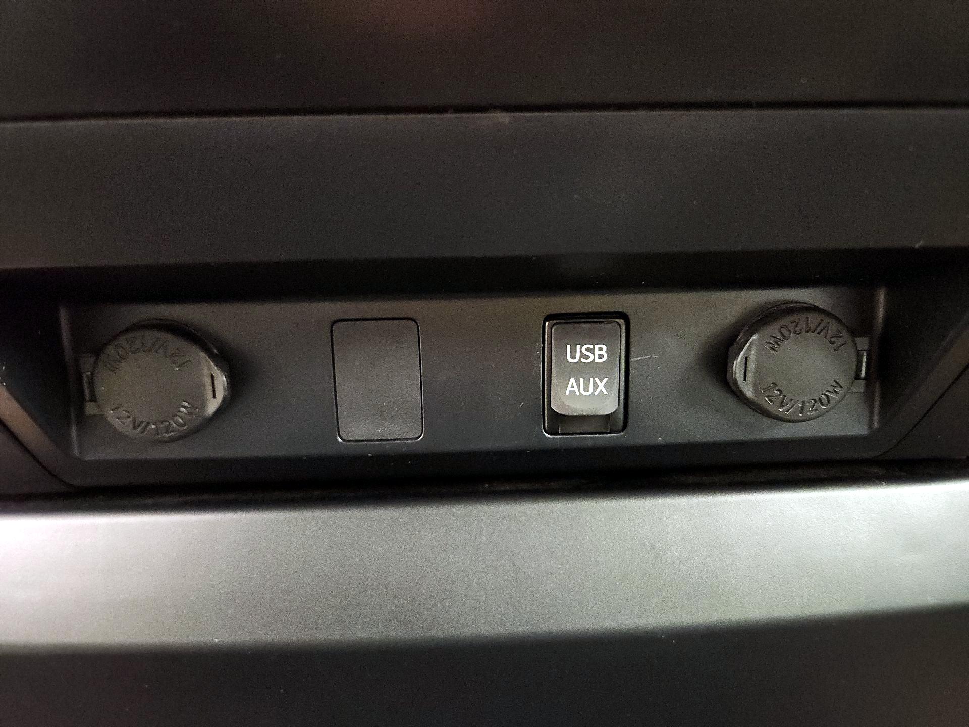 Thumbnail: 2019 Toyota Tundra - 18