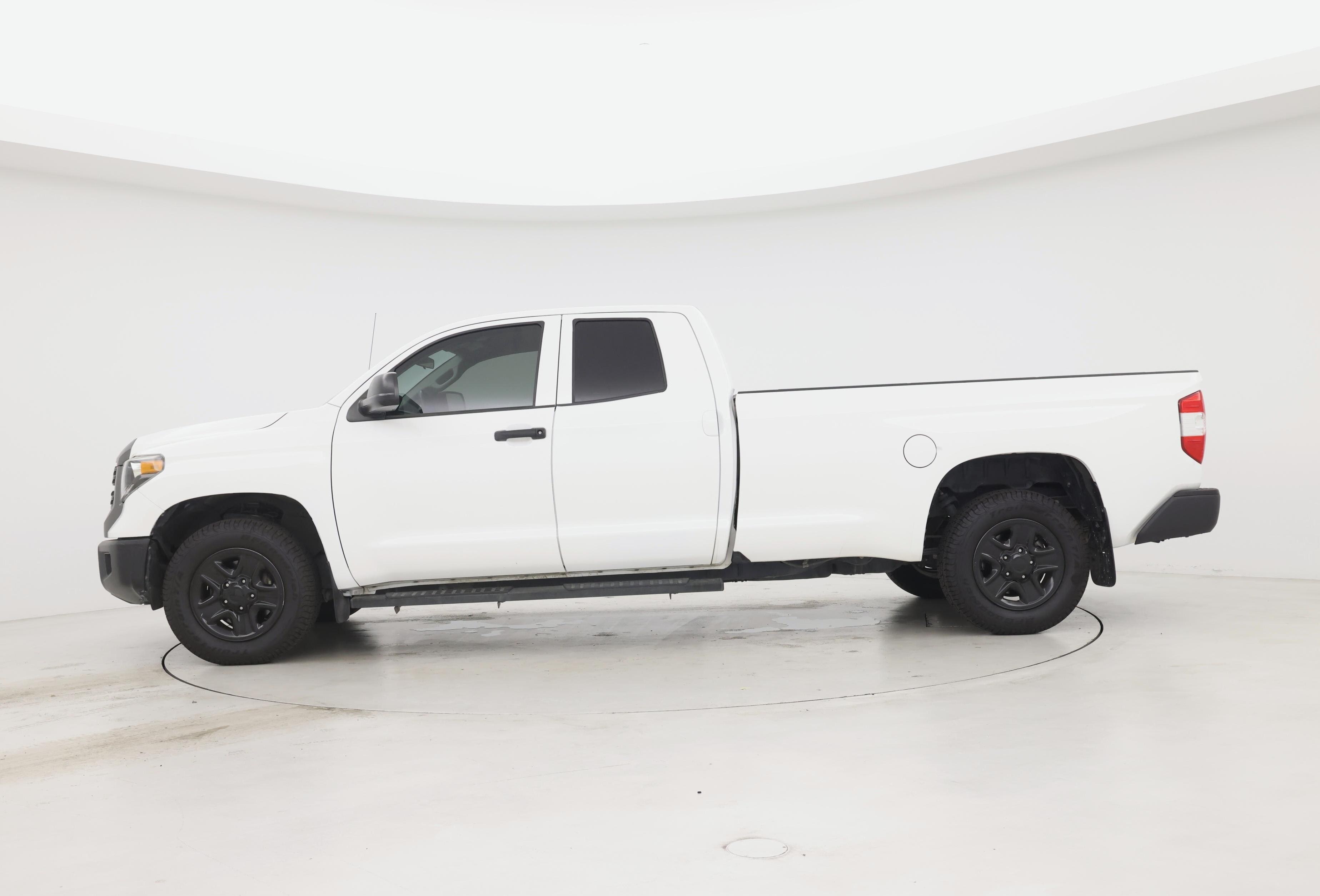 Thumbnail: 2019 Toyota Tundra - 3