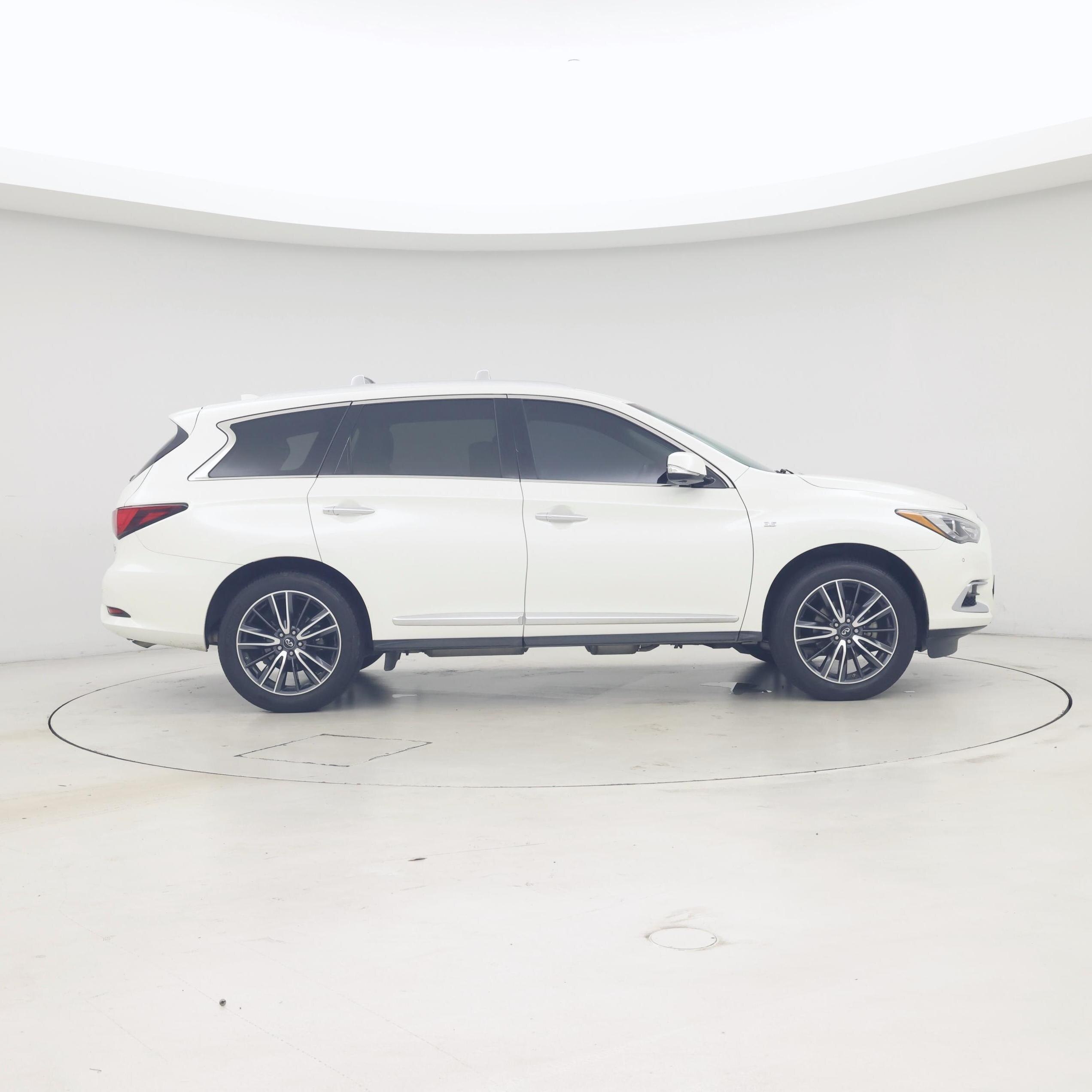 Thumbnail: 2016 INFINITI QX60 - 7