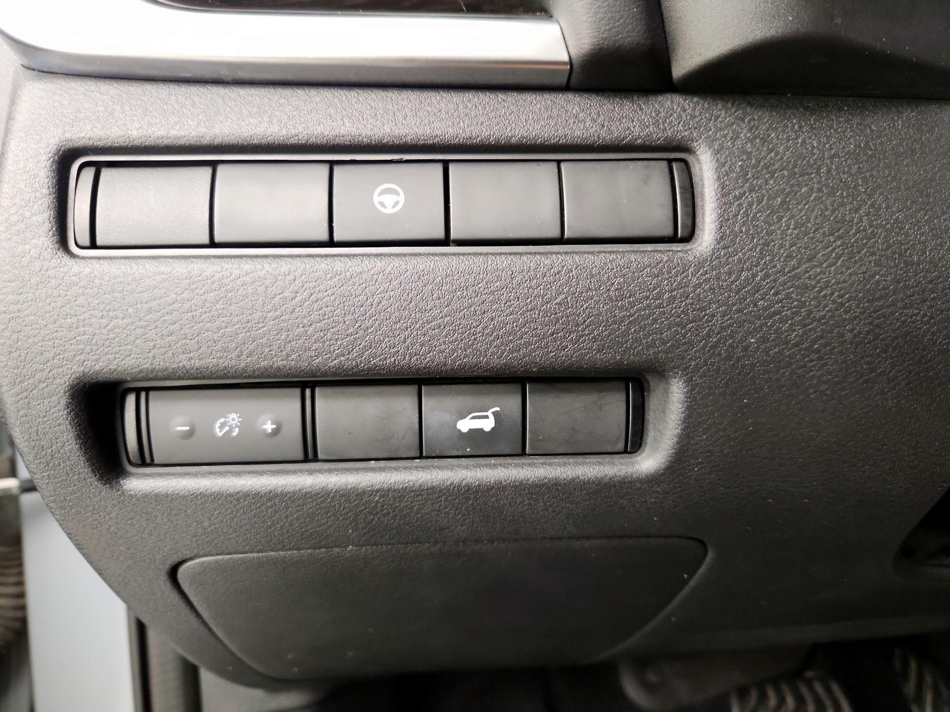 Thumbnail: 2021 Nissan Rogue - 13