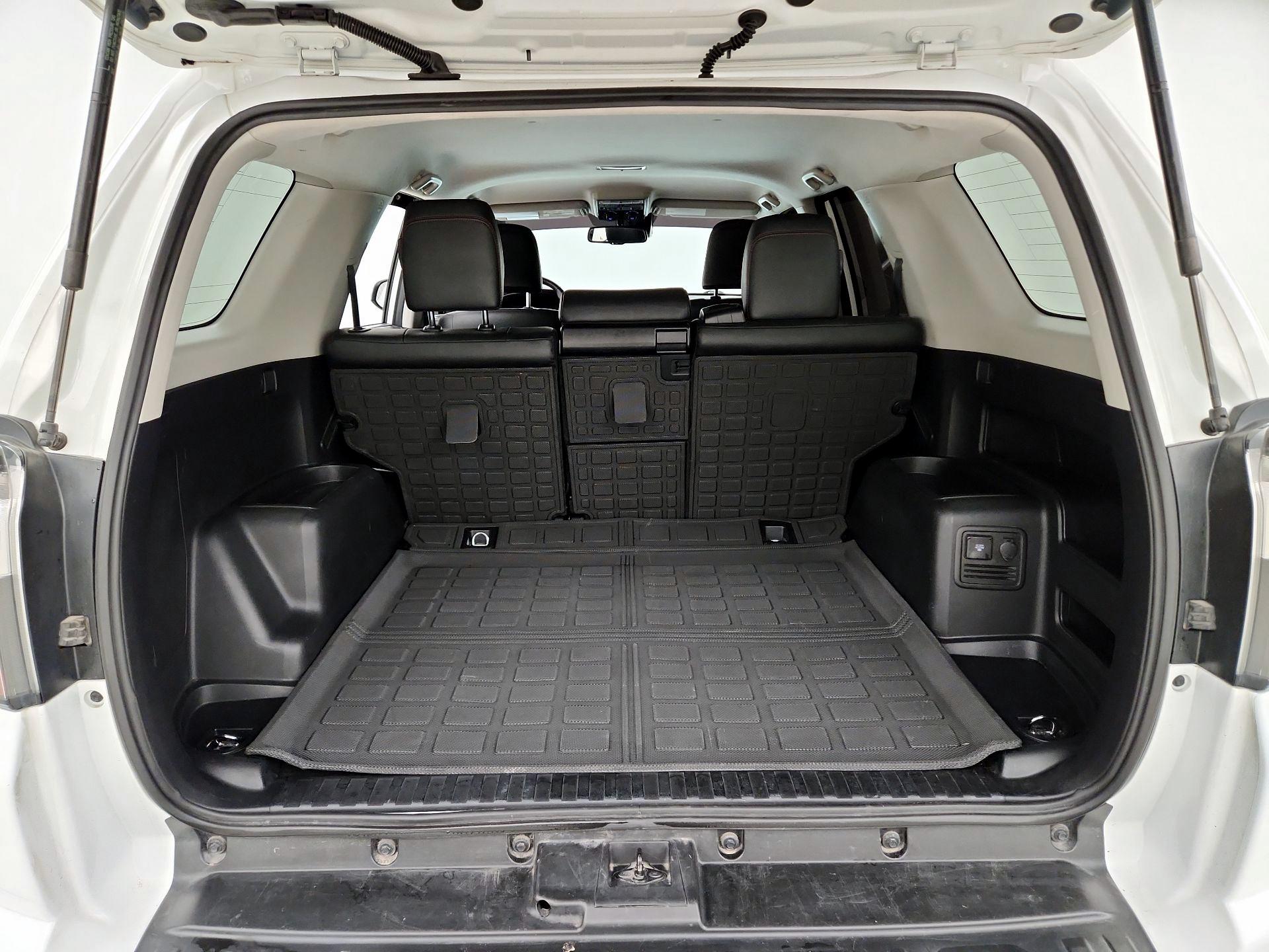 Thumbnail: 2021 Toyota 4Runner - 16