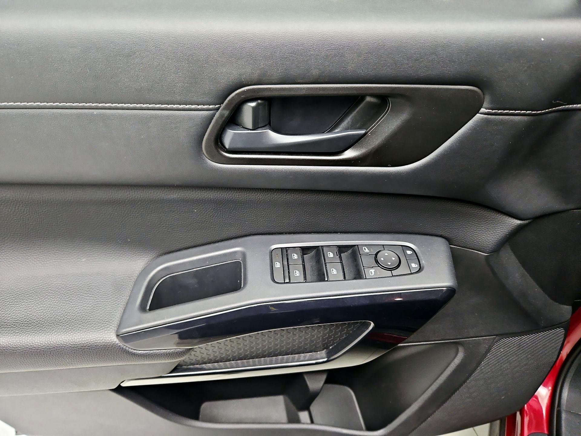 Thumbnail: 2025 Nissan Pathfinder - 12