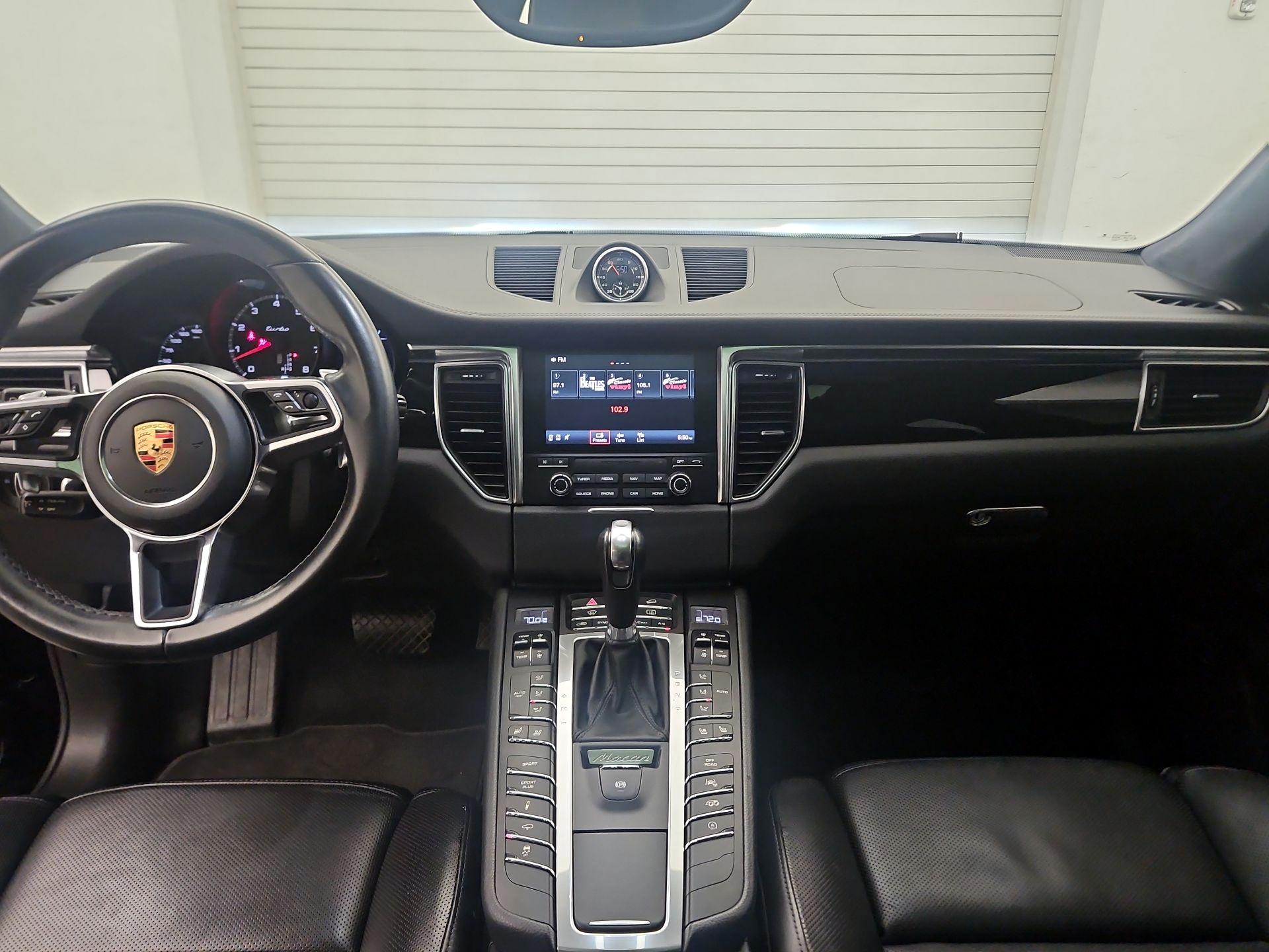 Thumbnail: 2018 Porsche Macan - 9