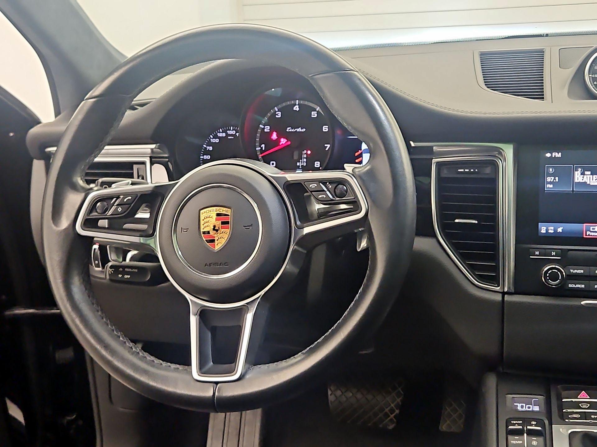 Thumbnail: 2018 Porsche Macan - 10