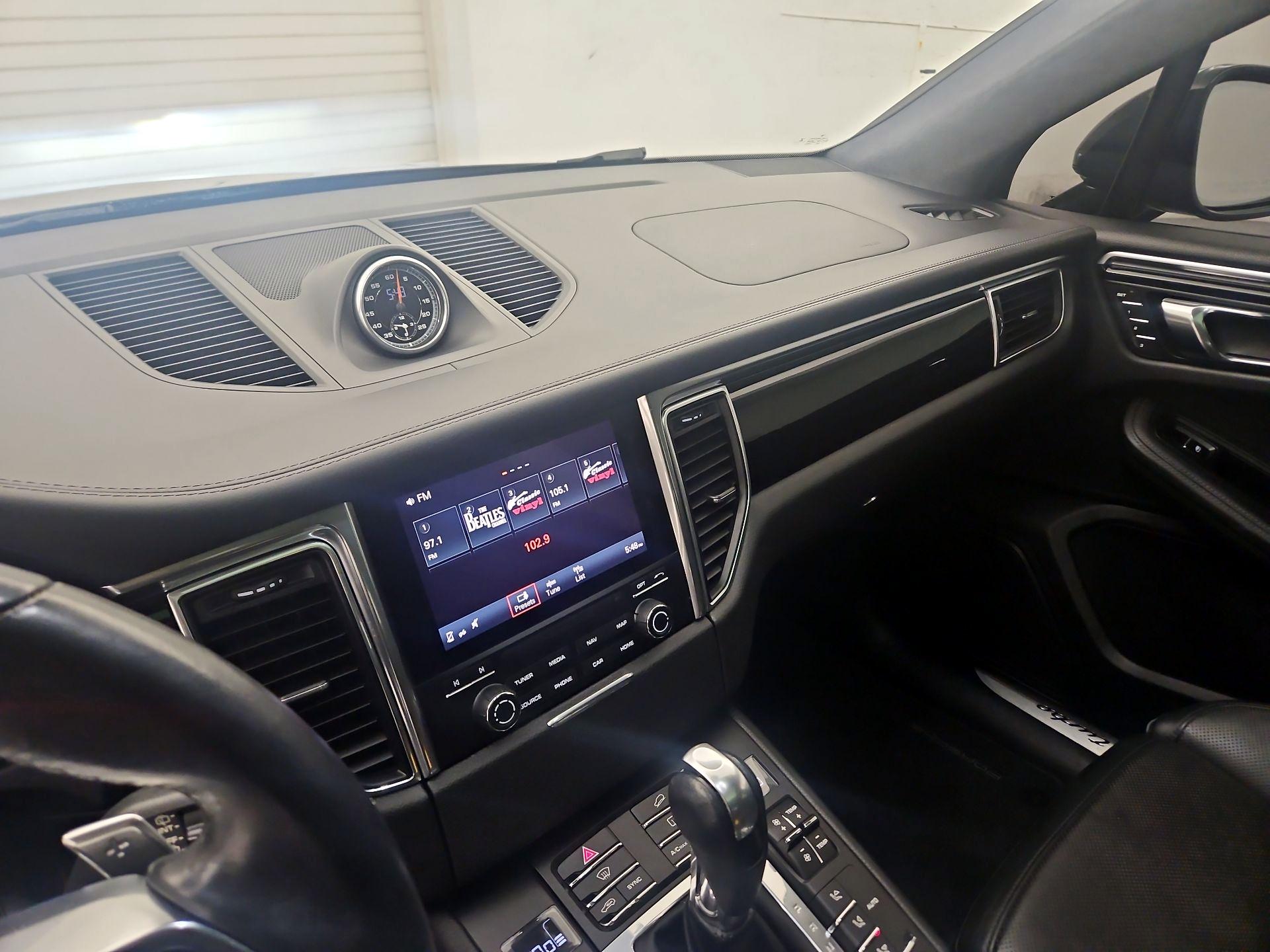 Thumbnail: 2018 Porsche Macan - 13