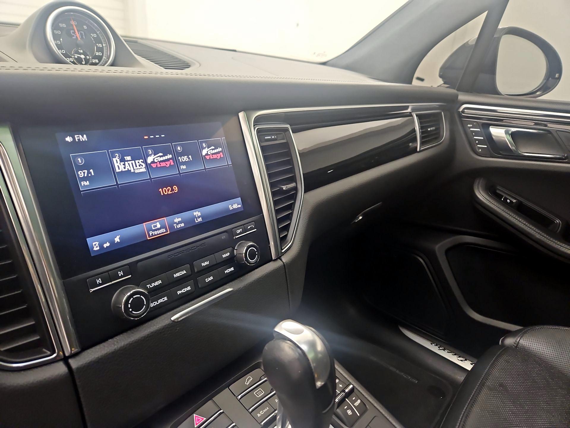 Thumbnail: 2018 Porsche Macan - 14