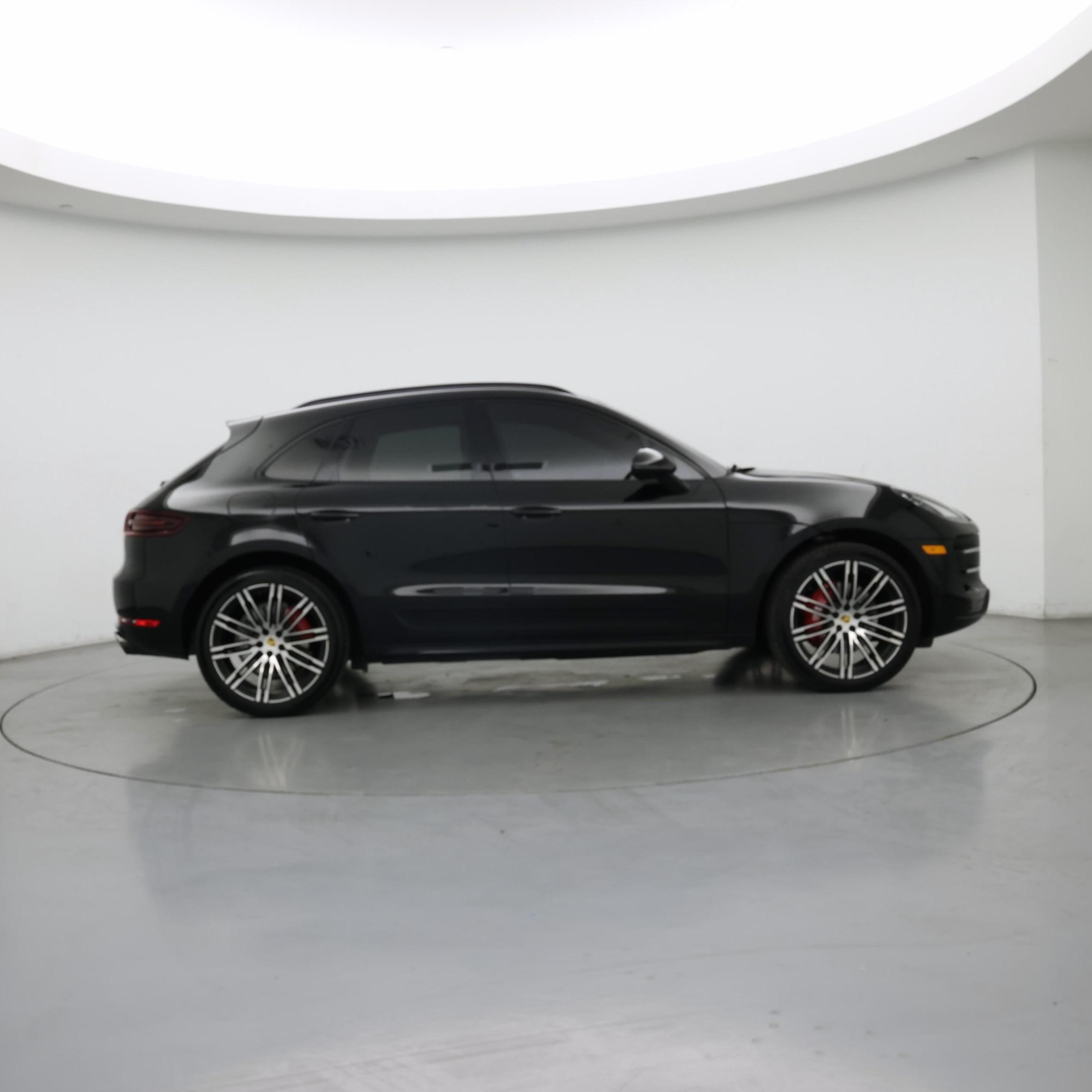 Thumbnail: 2018 Porsche Macan - 7