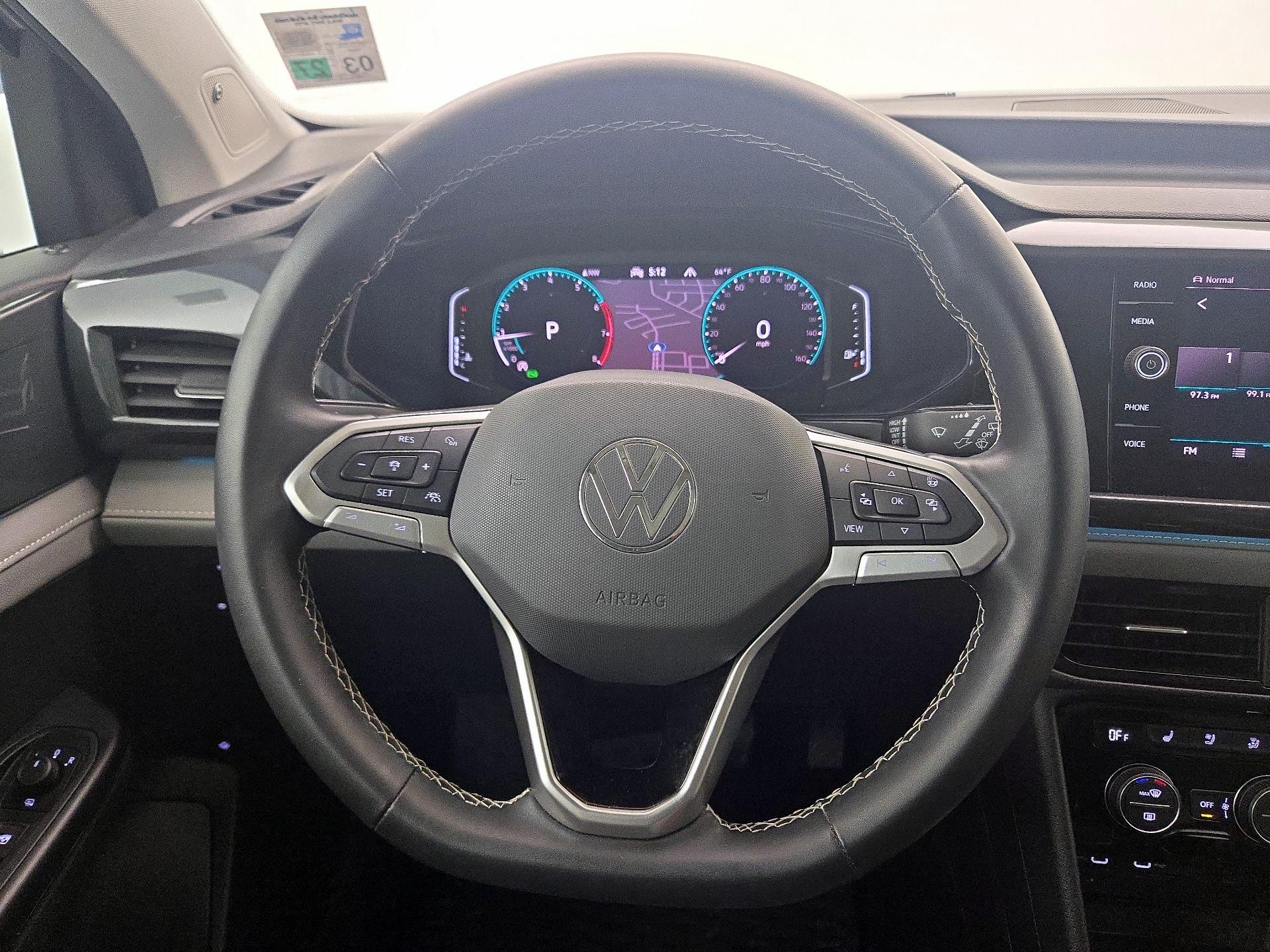 Thumbnail: 2024 Volkswagen Taos - 10