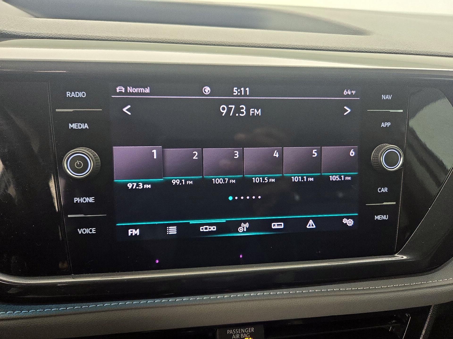 Thumbnail: 2024 Volkswagen Taos - 15