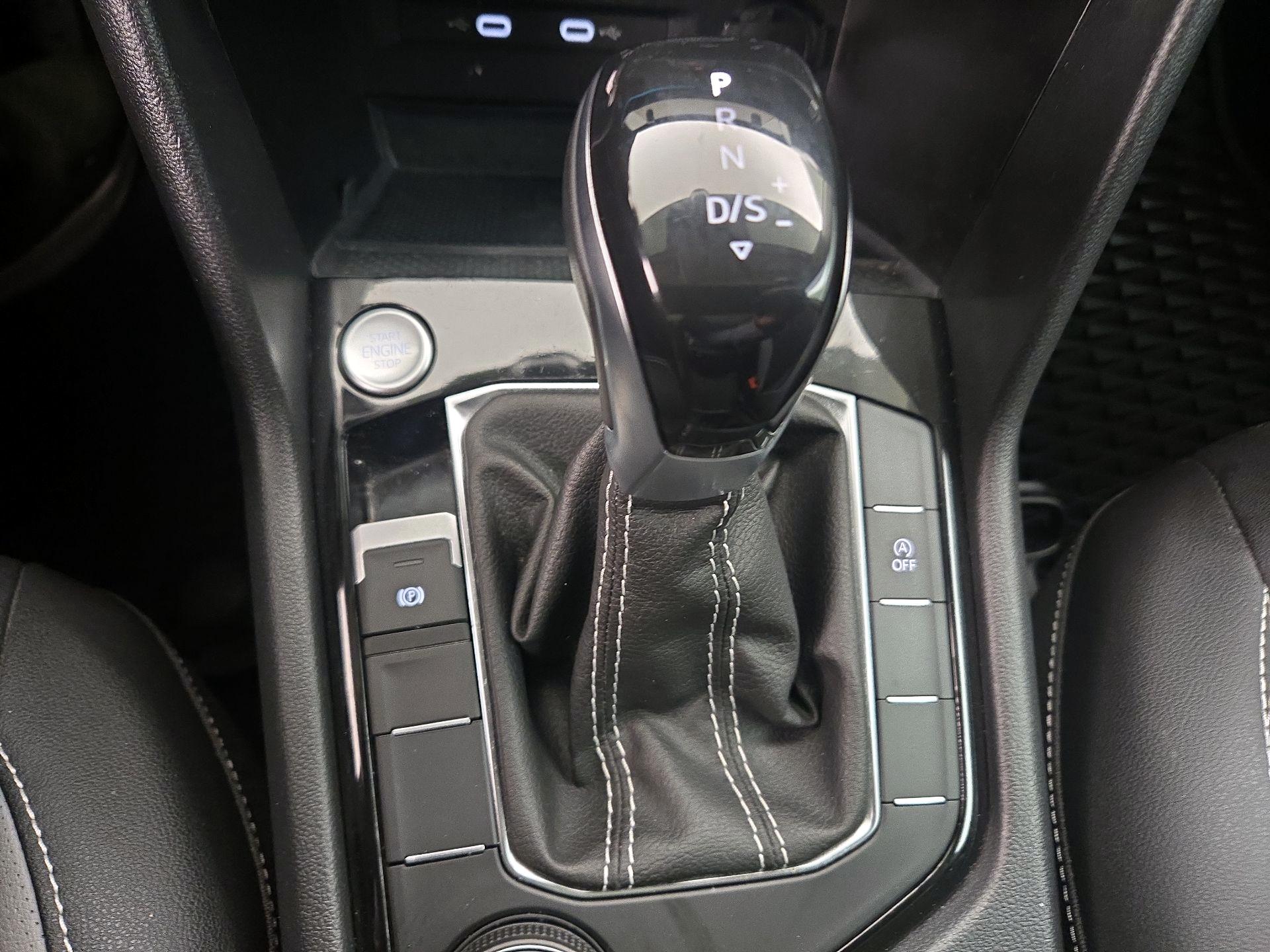 Thumbnail: 2024 Volkswagen Taos - 17