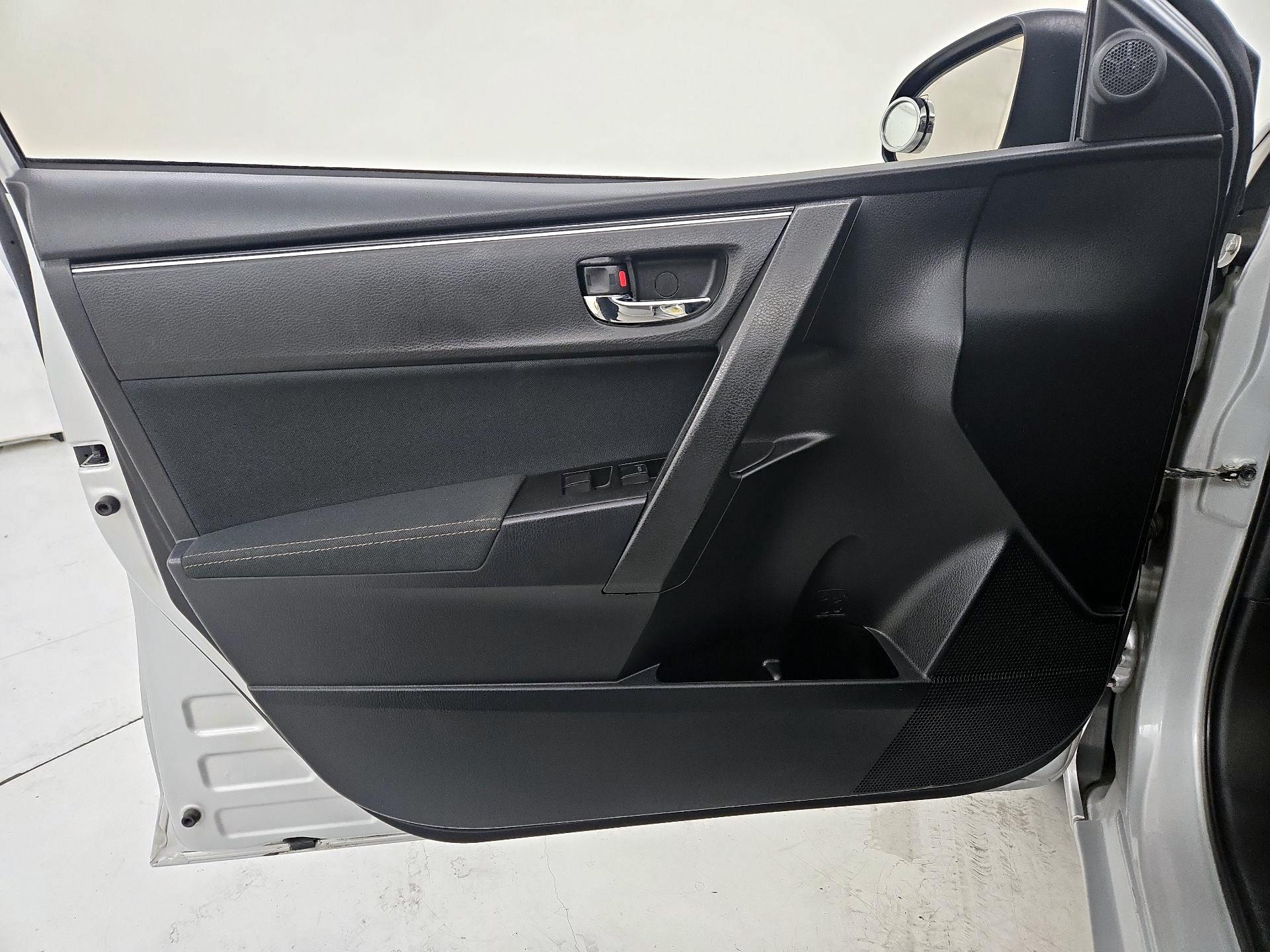 Thumbnail: 2019 Toyota Corolla - 12
