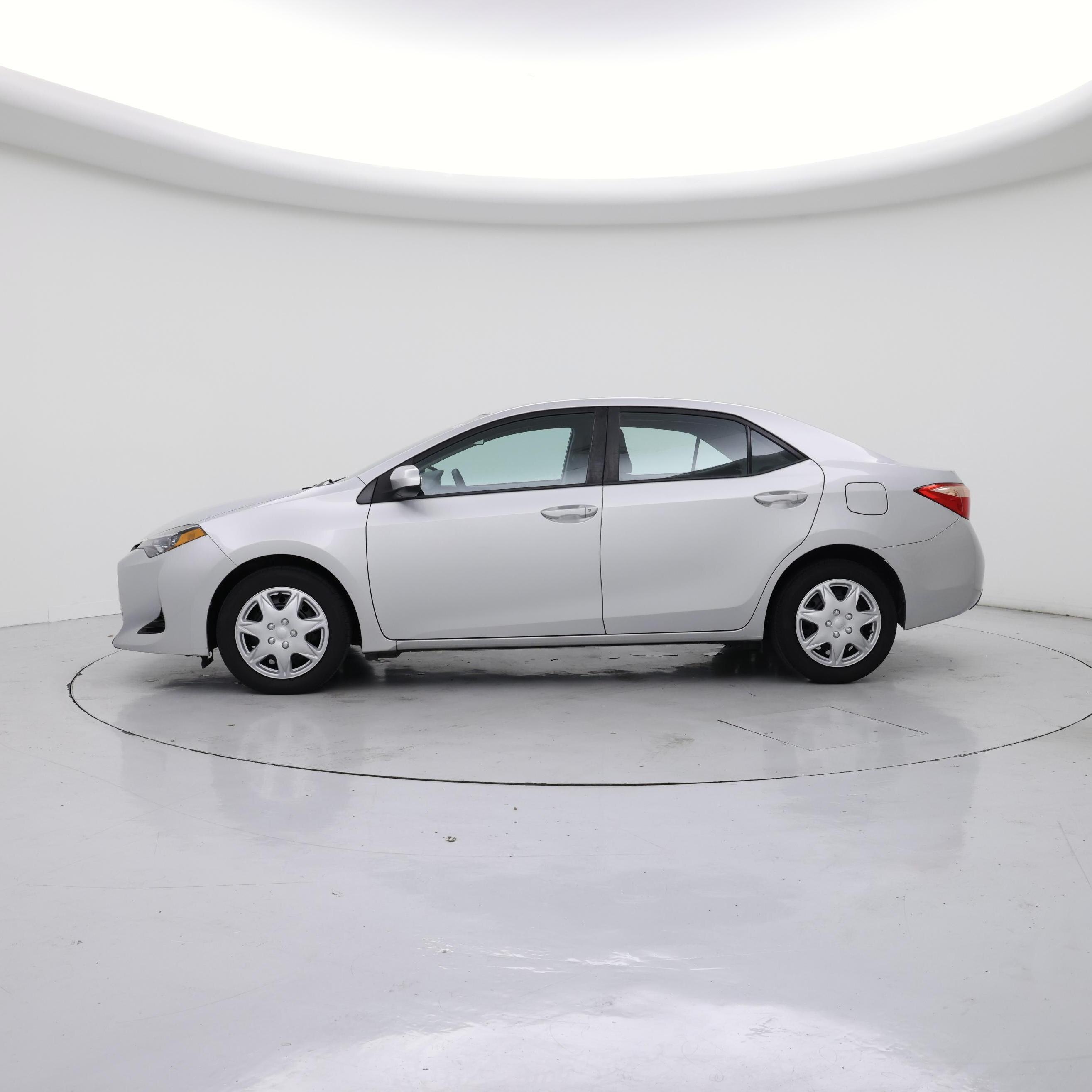 Thumbnail: 2019 Toyota Corolla - 3