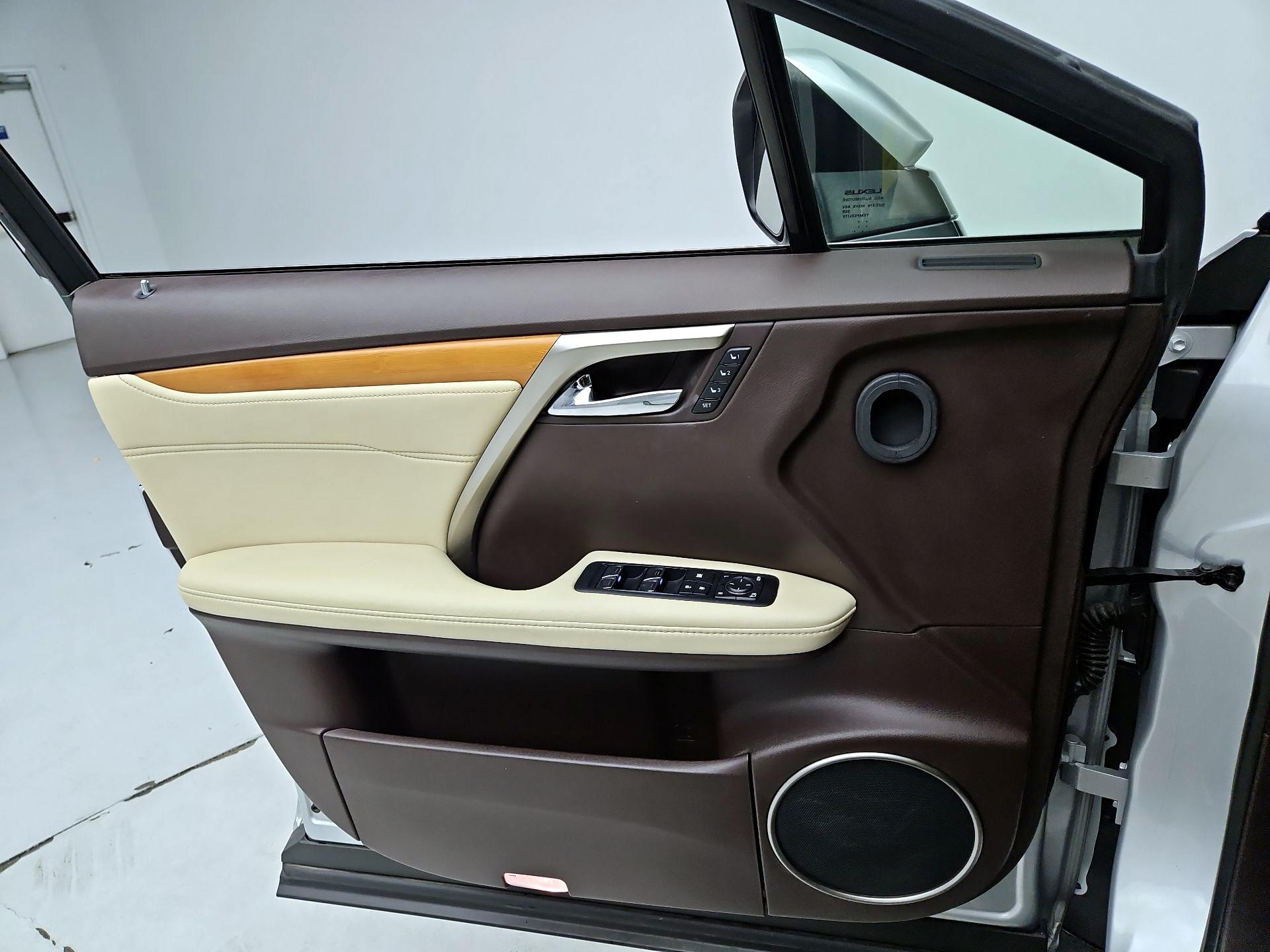 Thumbnail: 2016 Lexus RX - 12