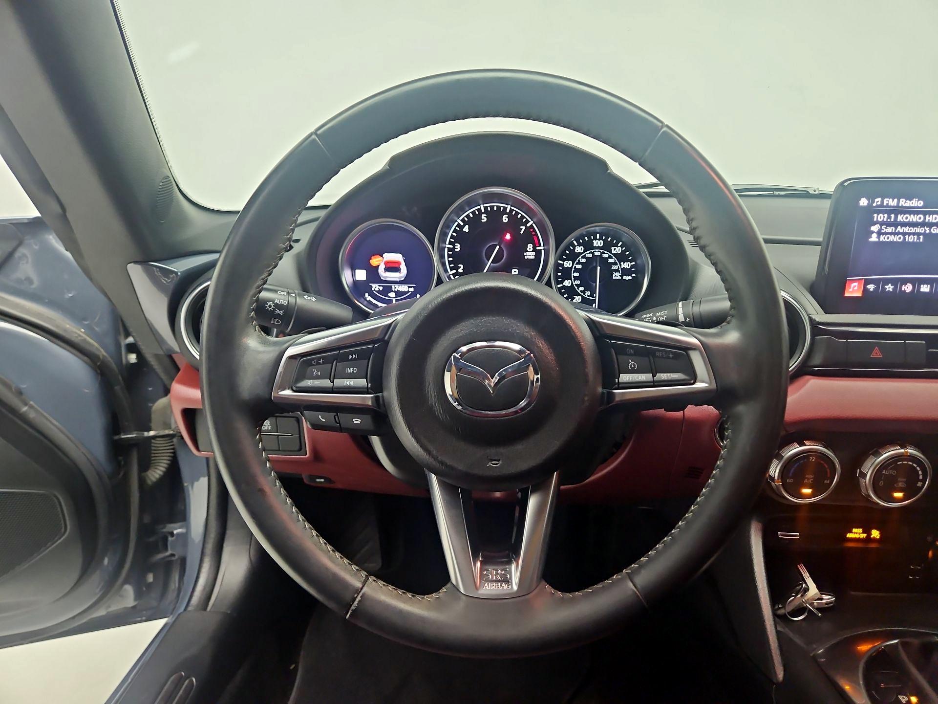 Thumbnail: 2020 Mazda MX-5 Miata - 10