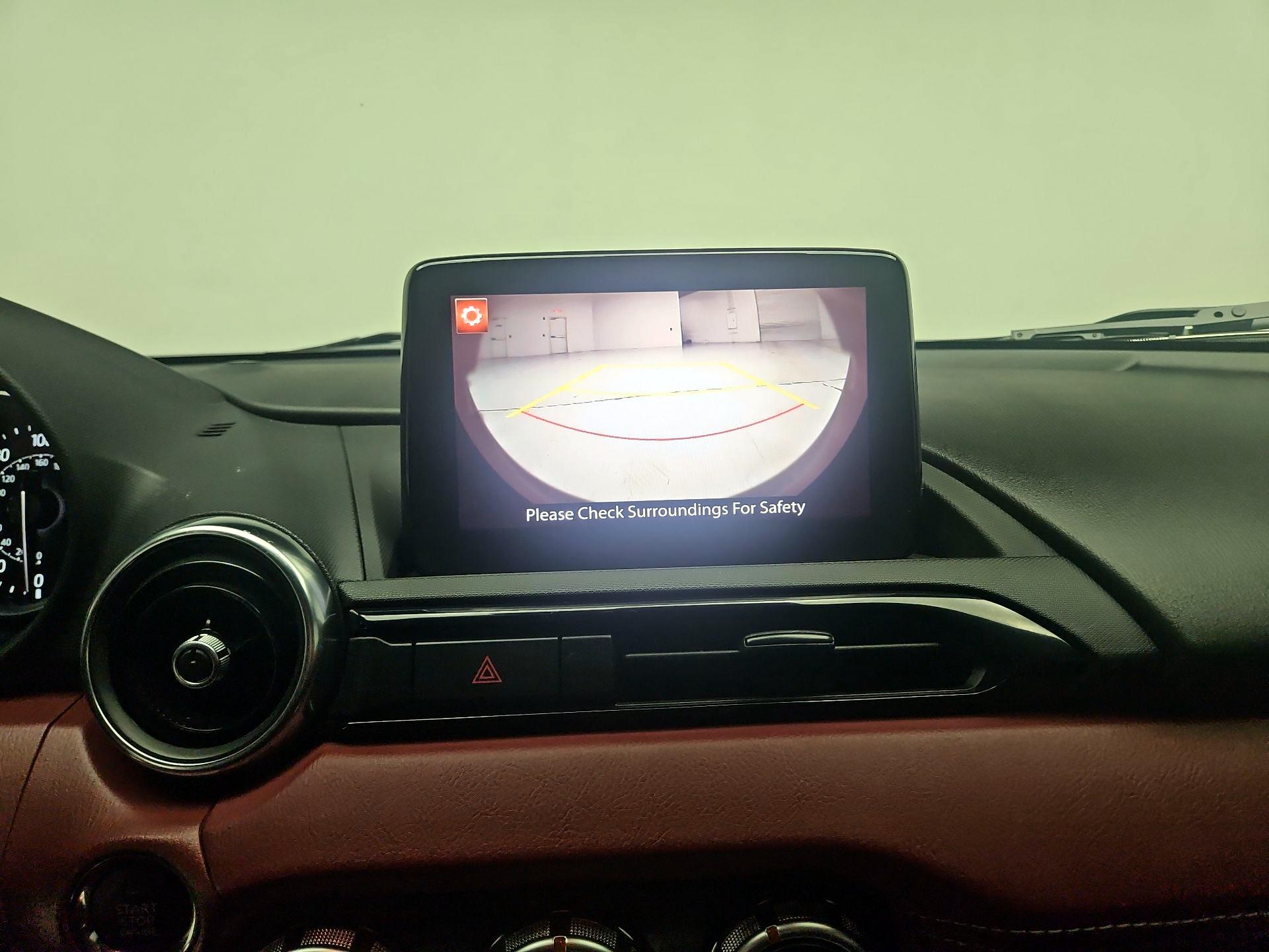 Thumbnail: 2020 Mazda MX-5 Miata - 14