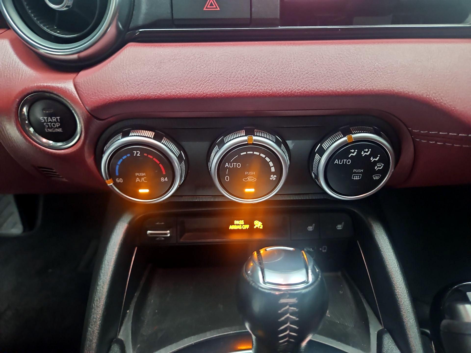 Thumbnail: 2020 Mazda MX-5 Miata - 16