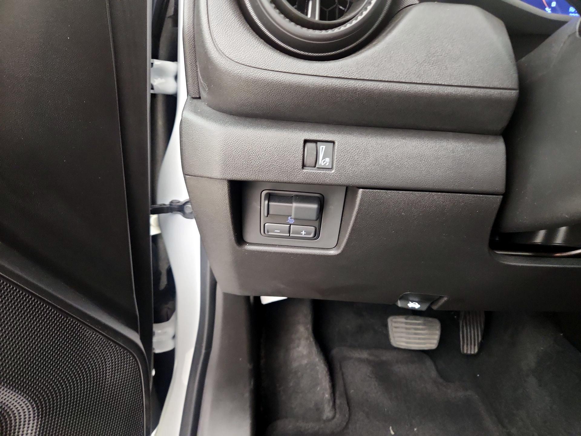 Thumbnail: 2024 Chevrolet Colorado - 13