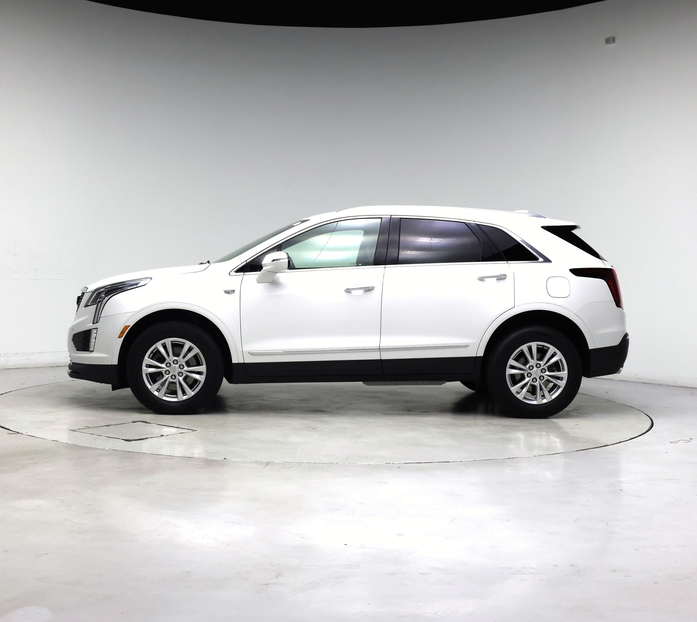 Thumbnail: 2022 Cadillac XT5 - 3