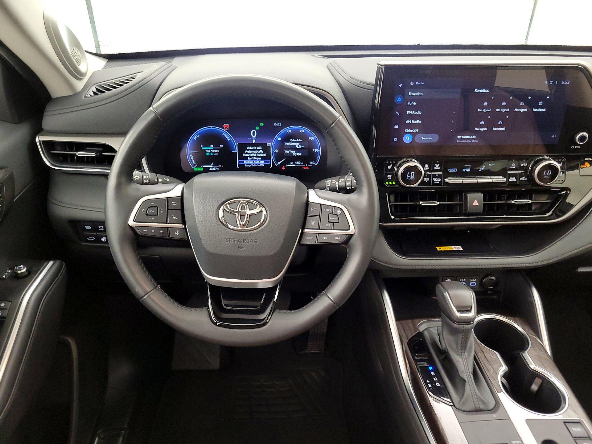 Thumbnail: 2025 Toyota Highlander - 10