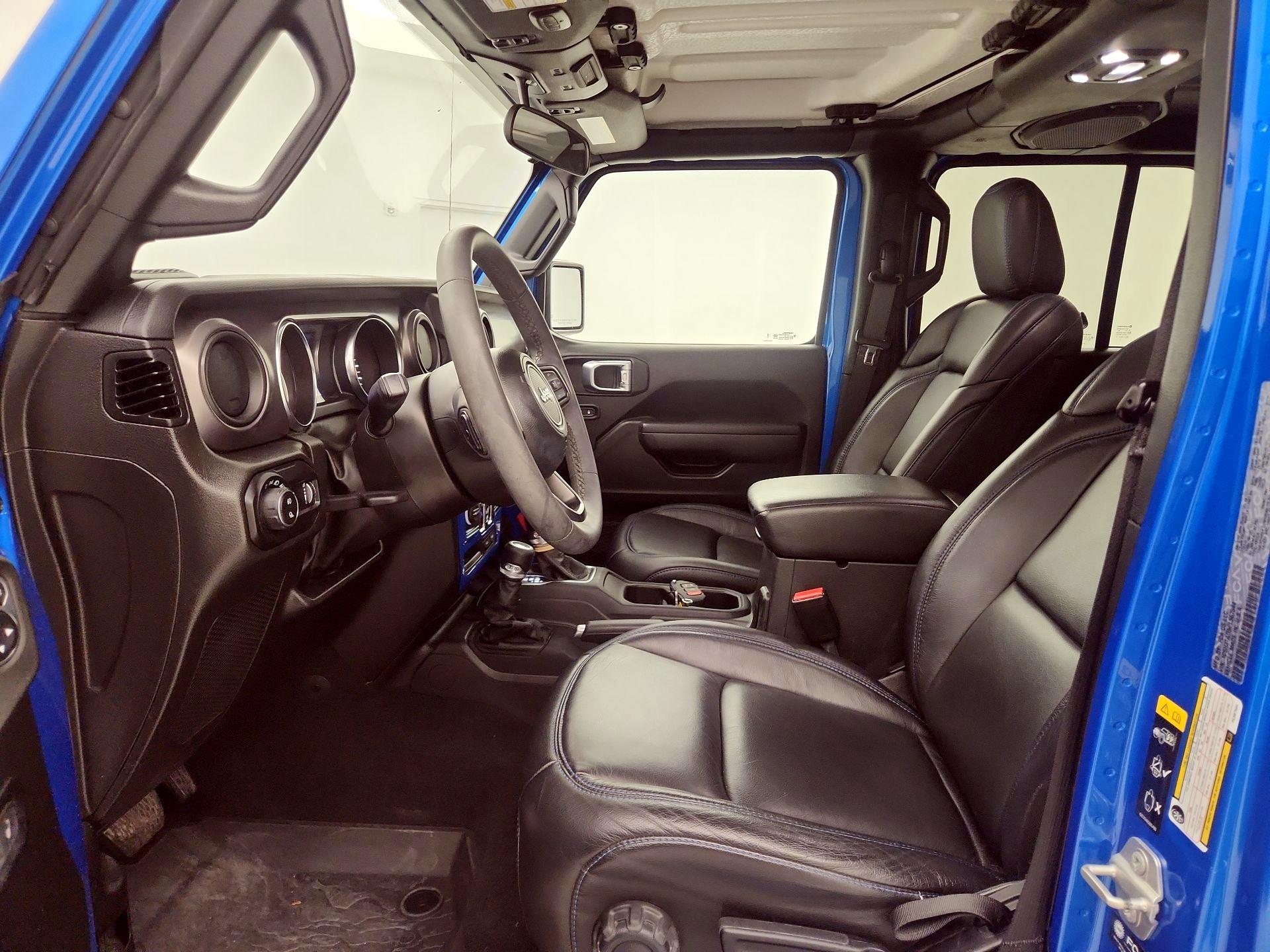 Thumbnail: 2023 Jeep Gladiator - 11