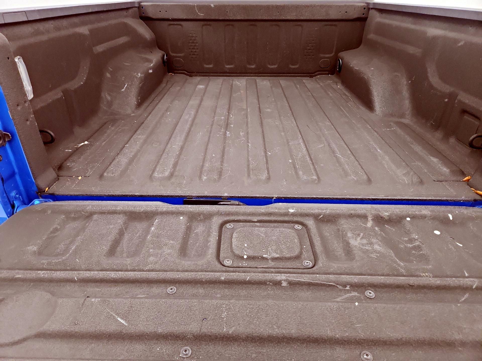 Thumbnail: 2023 Jeep Gladiator - 20