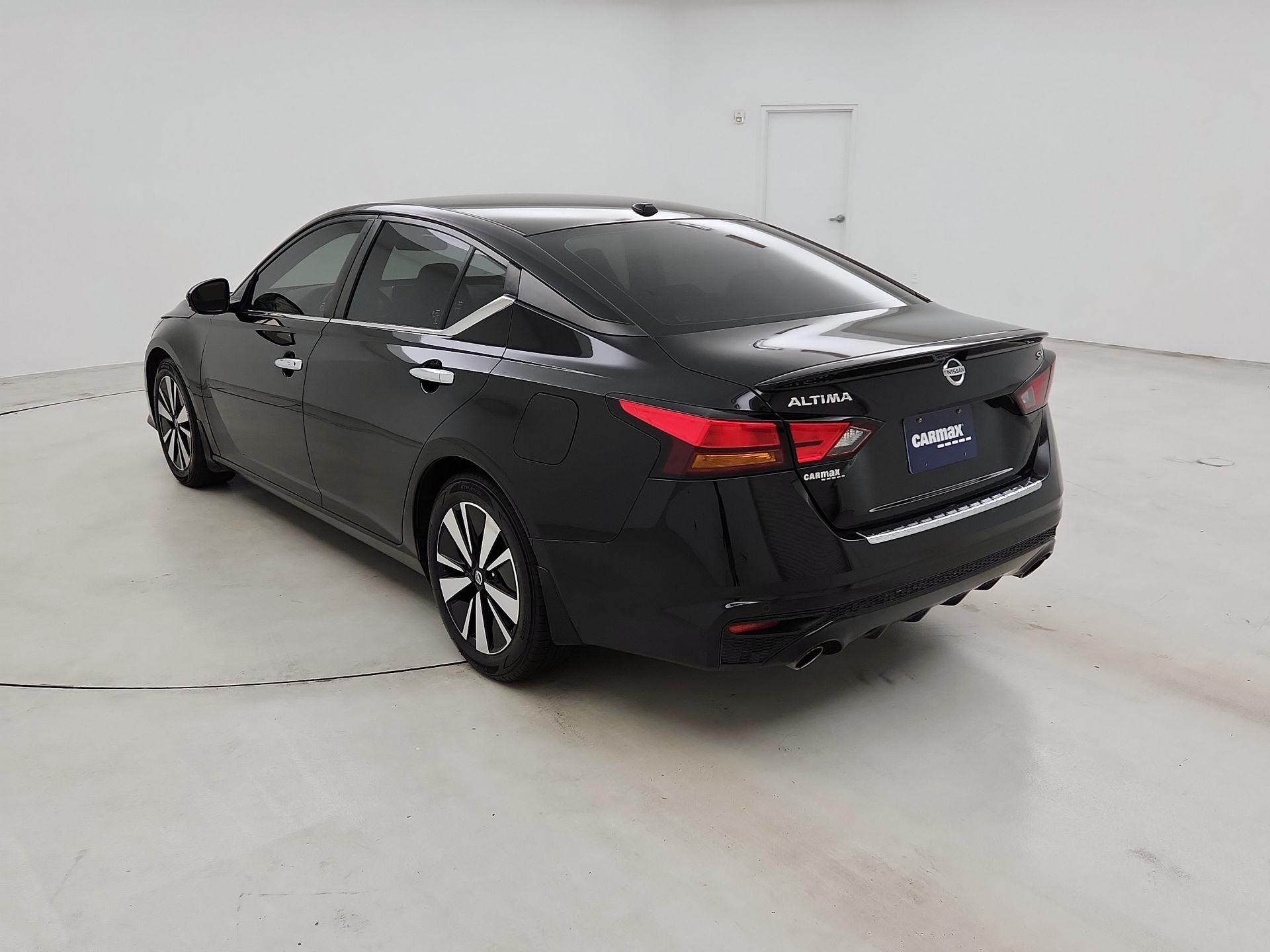 Thumbnail: 2022 Nissan Altima - 7