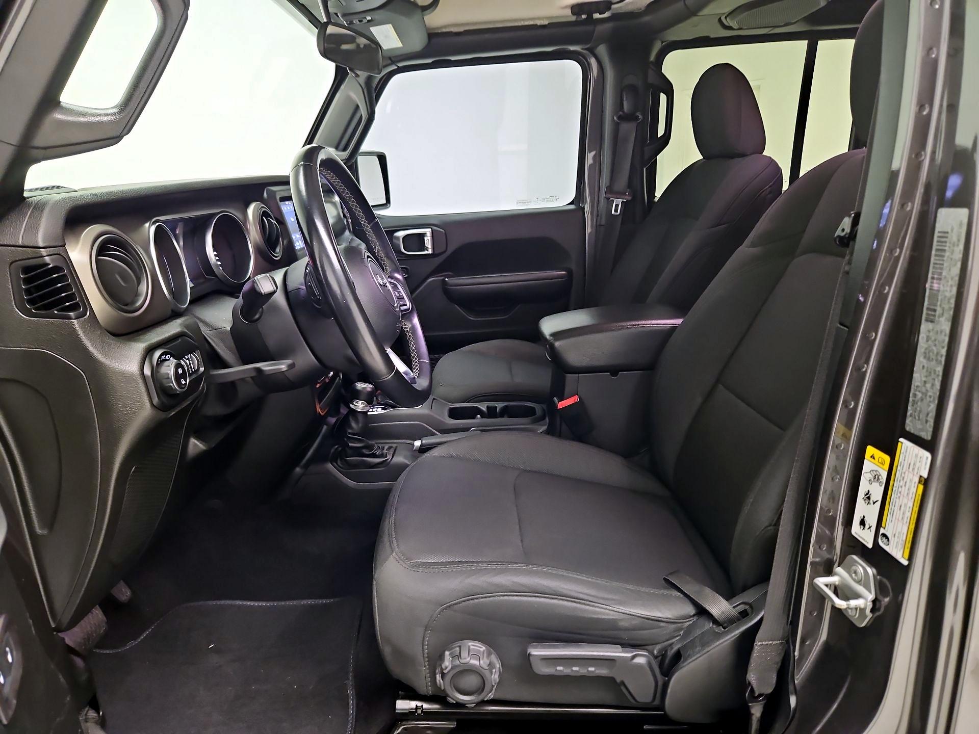 Thumbnail: 2020 Jeep Gladiator - 11