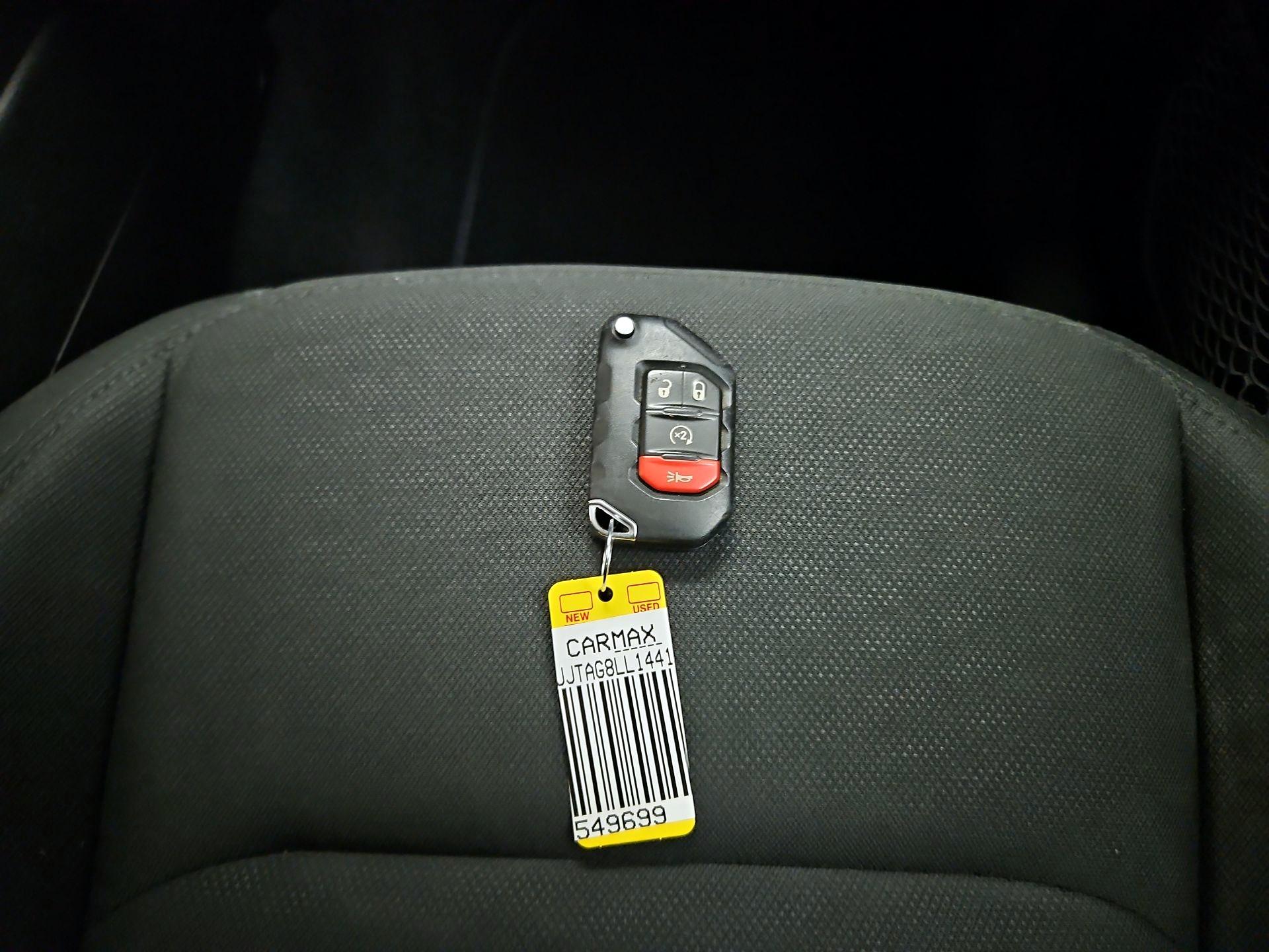 Thumbnail: 2020 Jeep Gladiator - 20