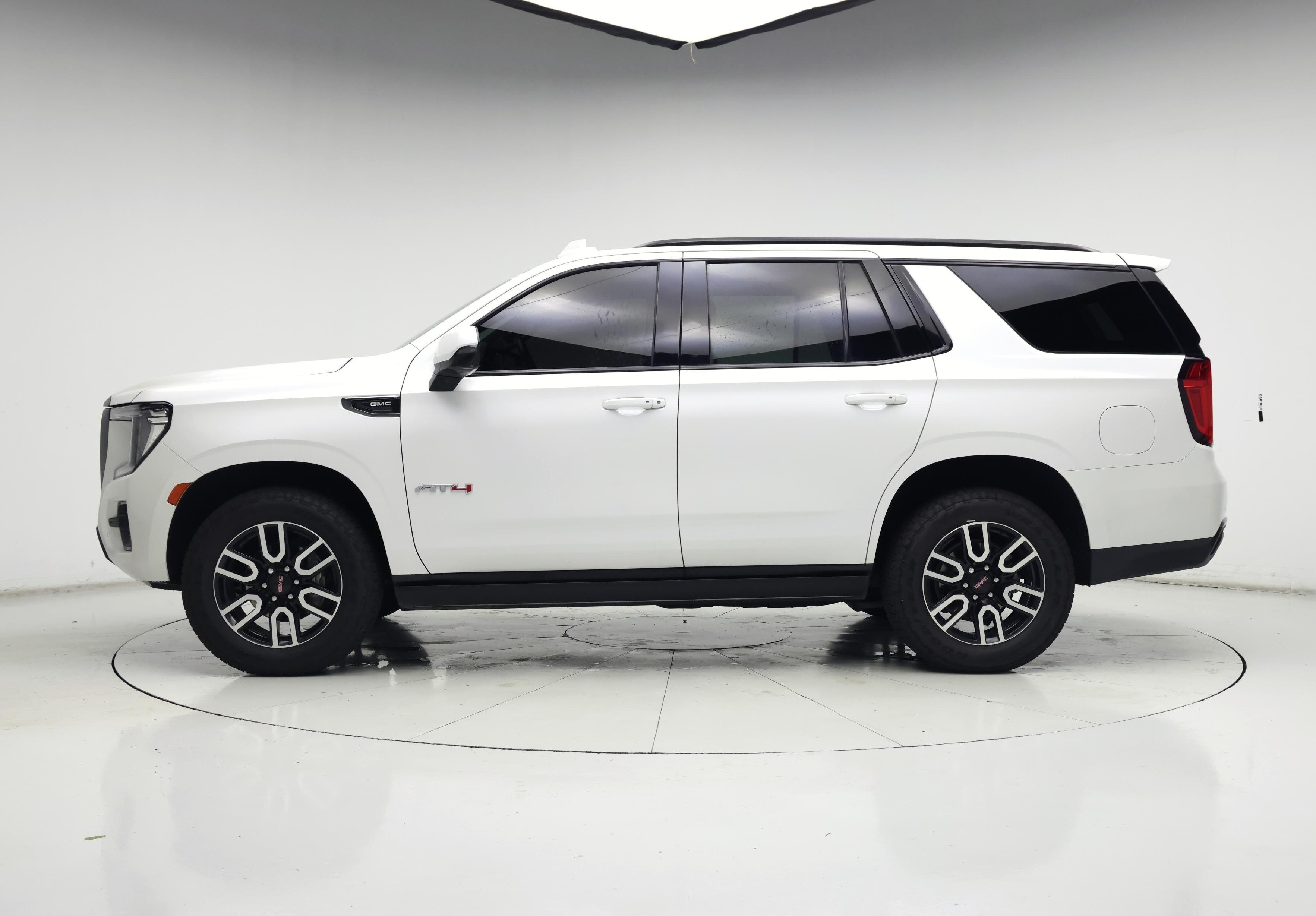 Thumbnail: 2023 GMC Yukon - 3