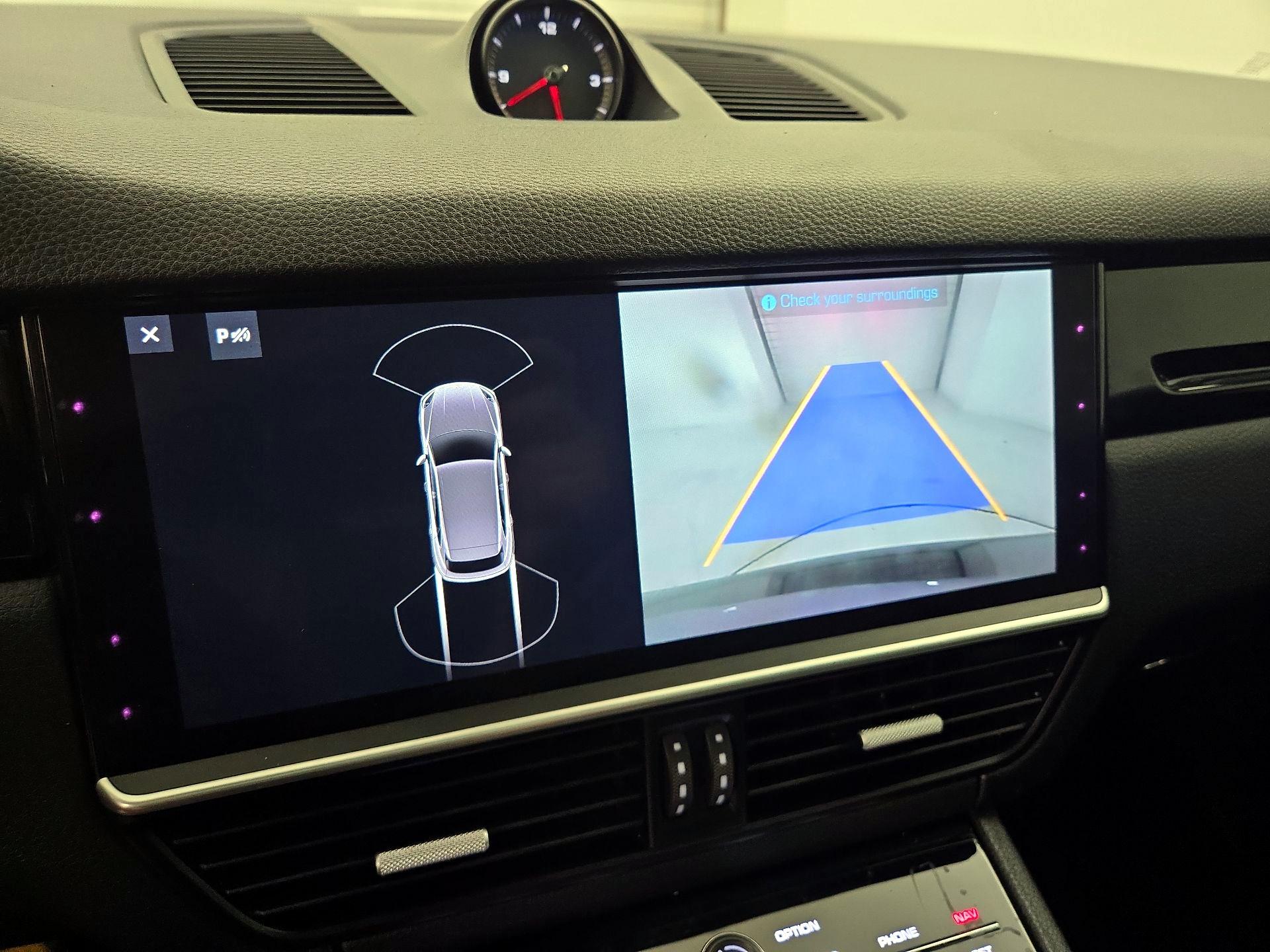 Thumbnail: 2020 Porsche Cayenne - 15