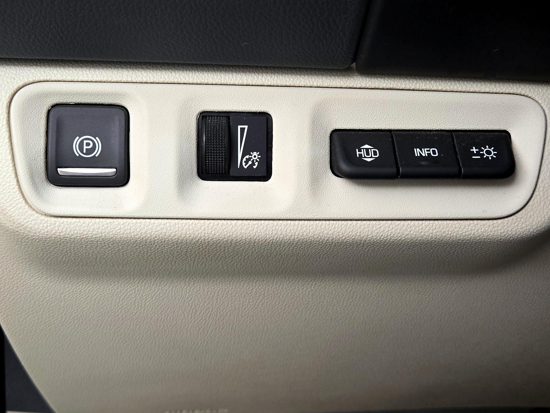 Thumbnail: 2023 GMC Acadia - 13