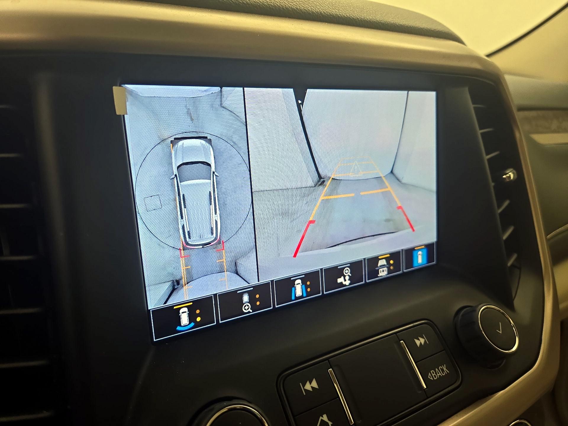 Thumbnail: 2023 GMC Acadia - 14