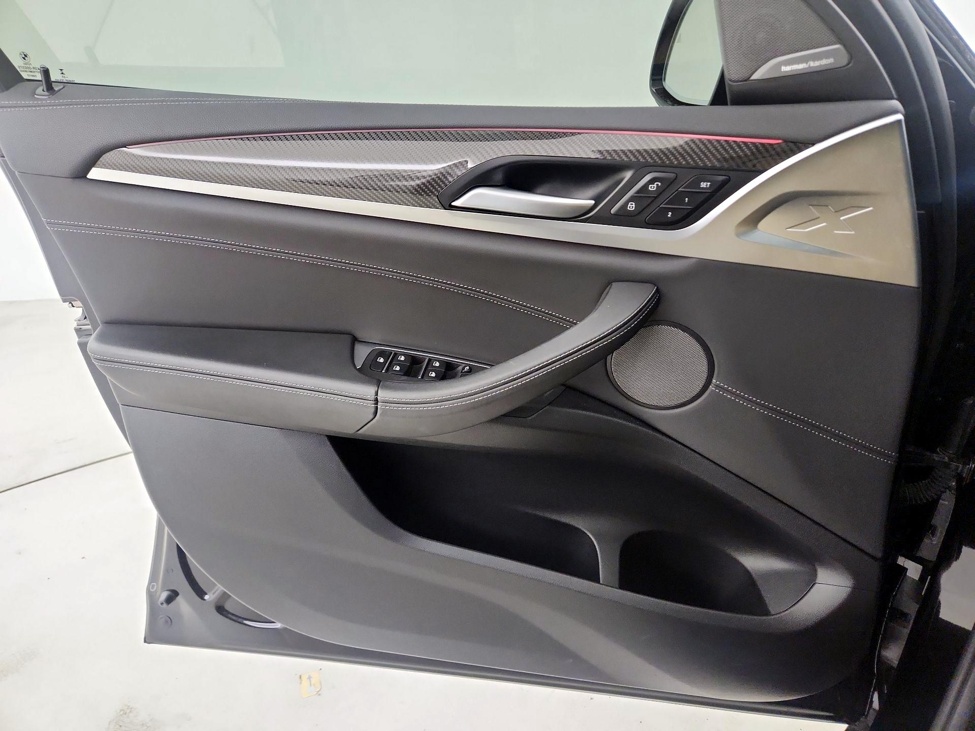 Thumbnail: 2024 BMW X4 - 12