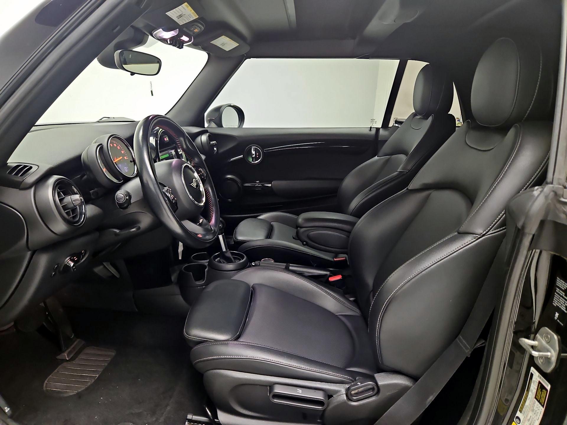 Thumbnail: 2019 MINI Cooper - 11