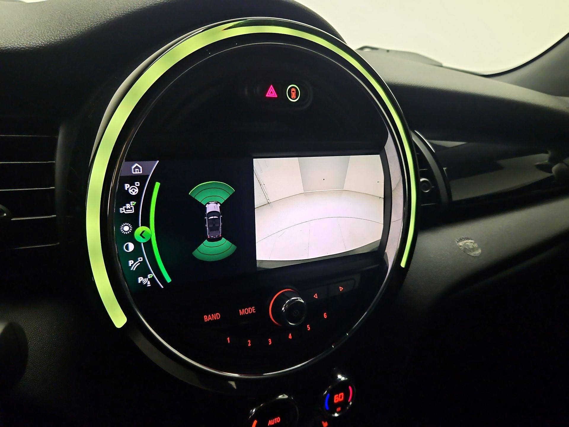 Thumbnail: 2019 MINI Cooper - 15