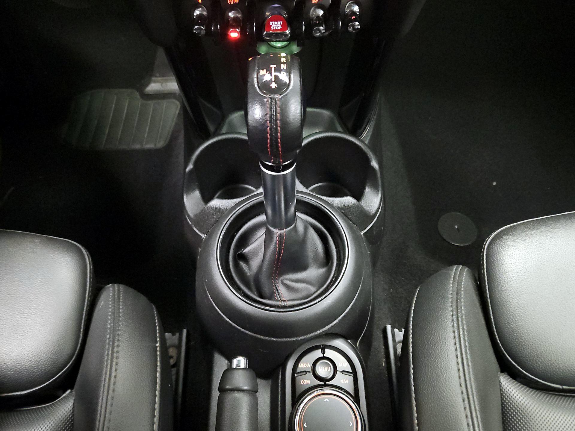 Thumbnail: 2019 MINI Cooper - 18