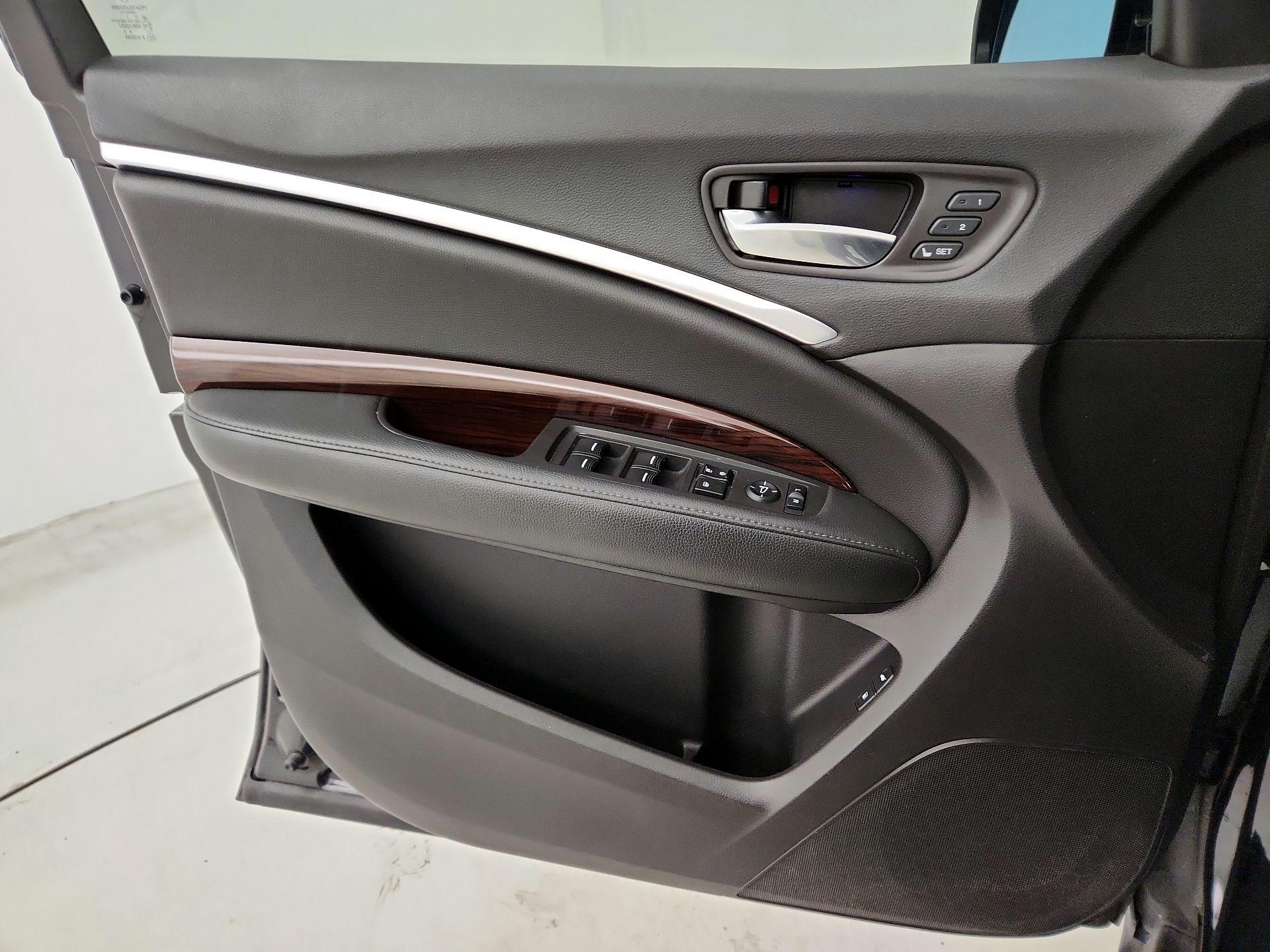 Thumbnail: 2016 Acura MDX - 12