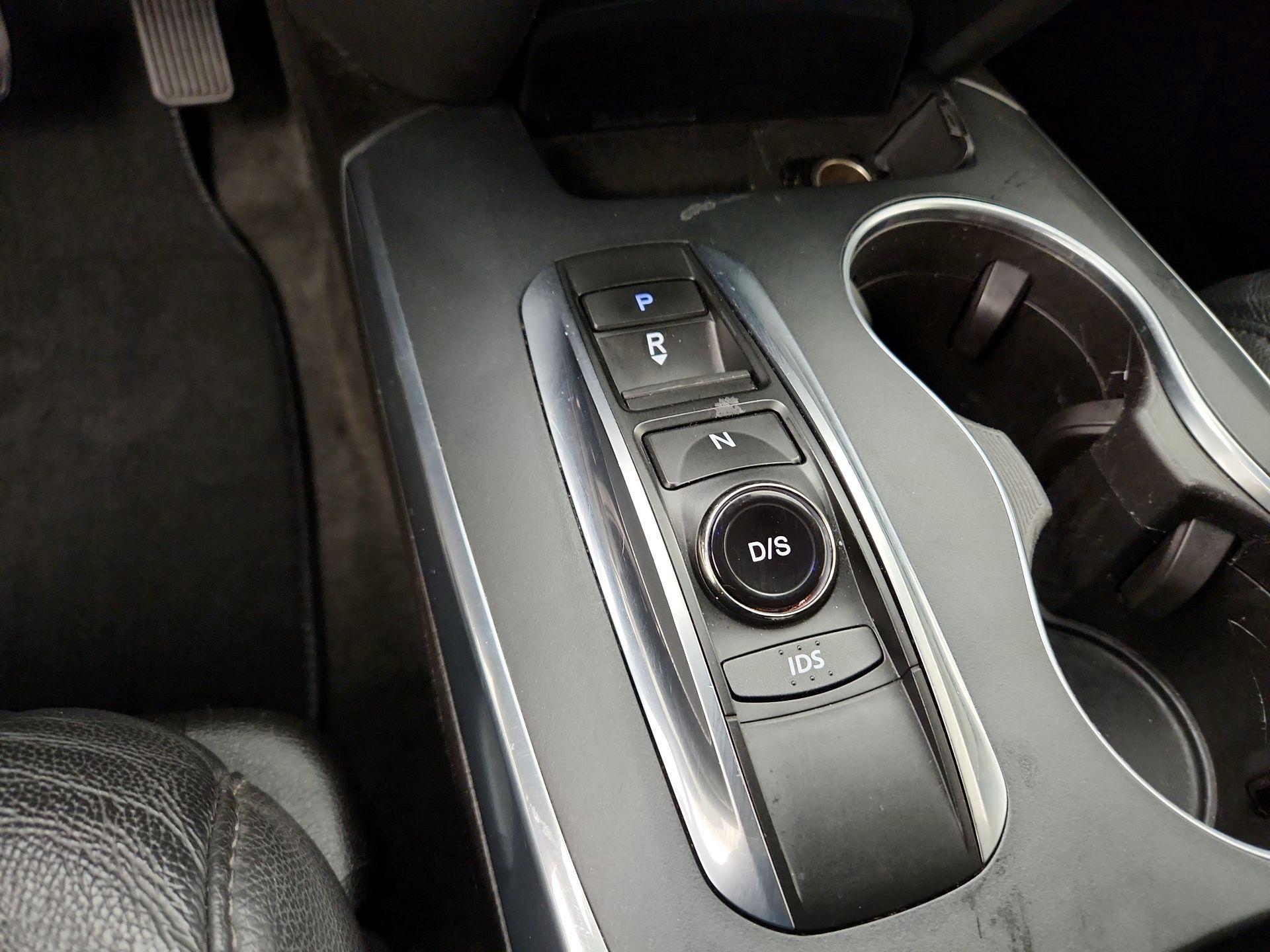 Thumbnail: 2016 Acura MDX - 17