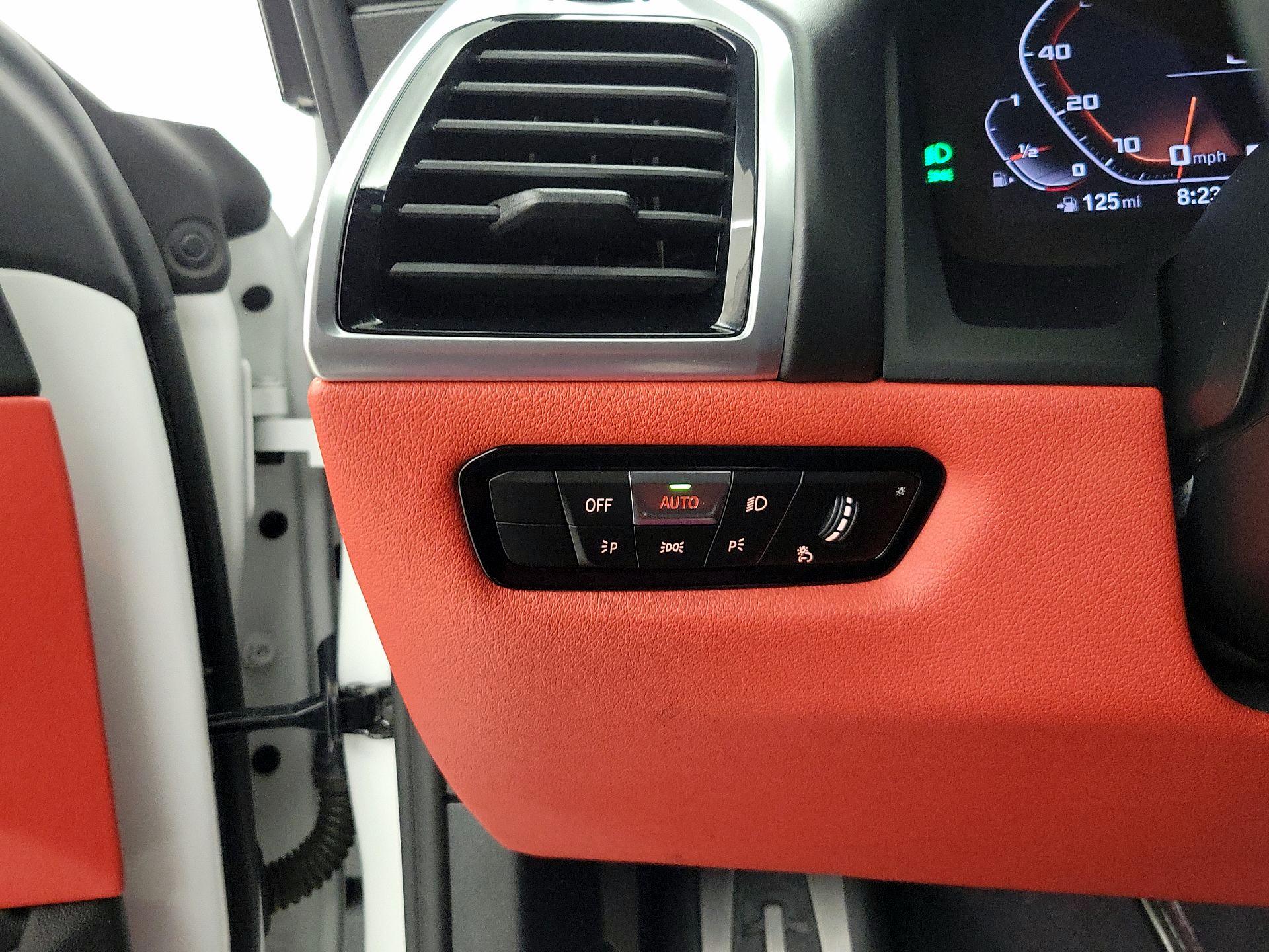 Thumbnail: 2022 BMW 8 Series - 13