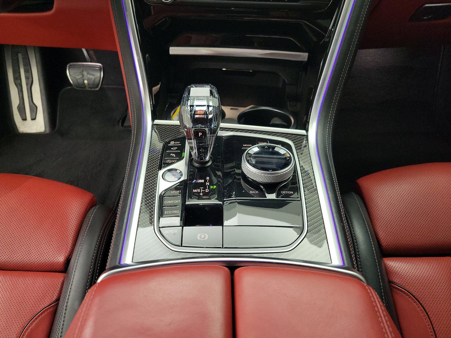 Thumbnail: 2022 BMW 8 Series - 18