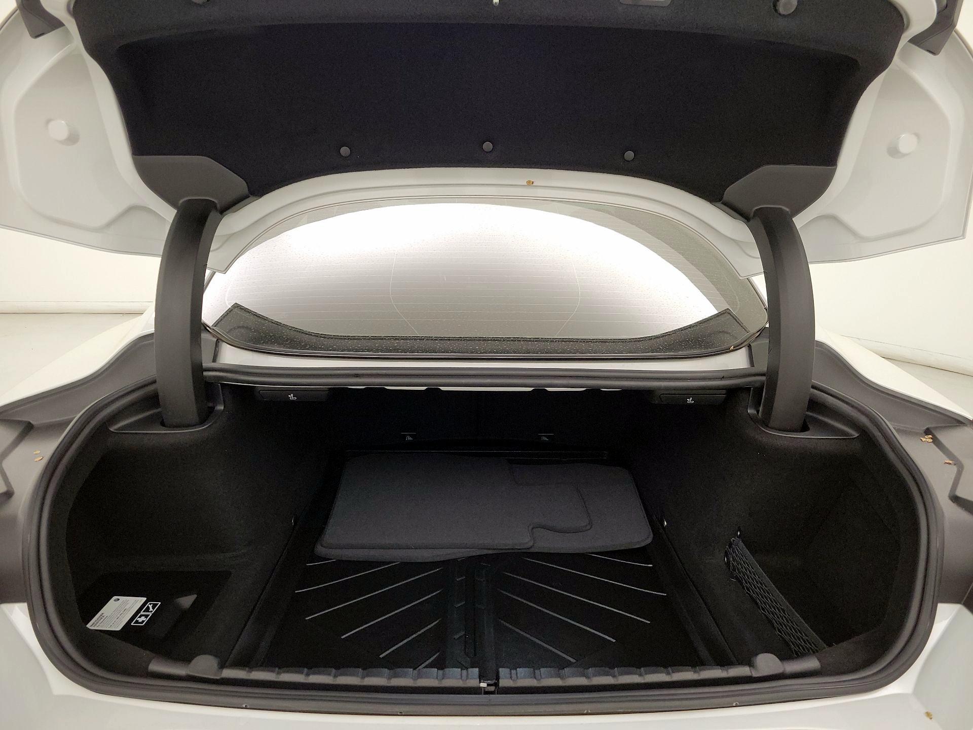 Thumbnail: 2022 BMW 8 Series - 20