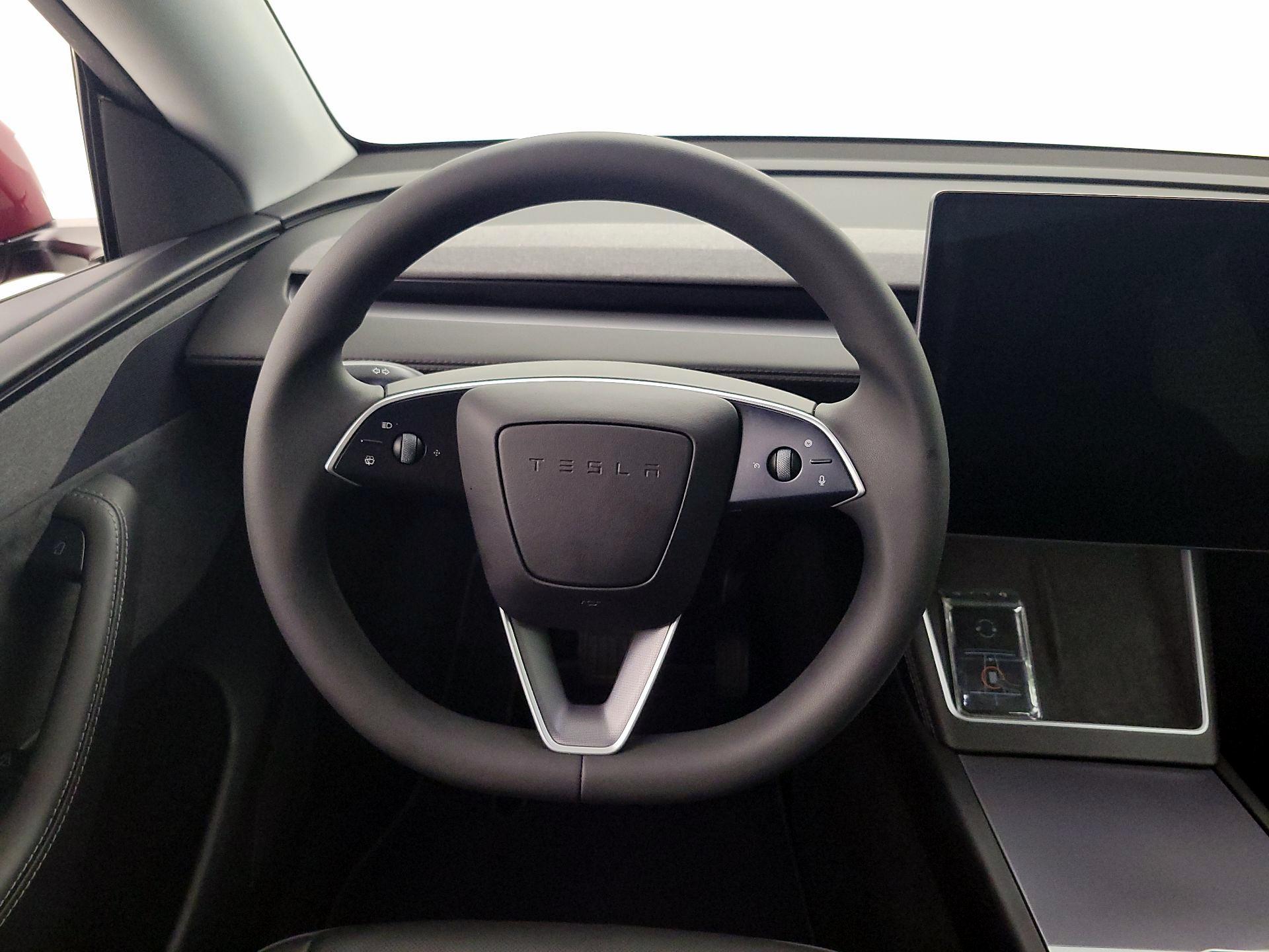 Thumbnail: 2026 Tesla Model Y - 10