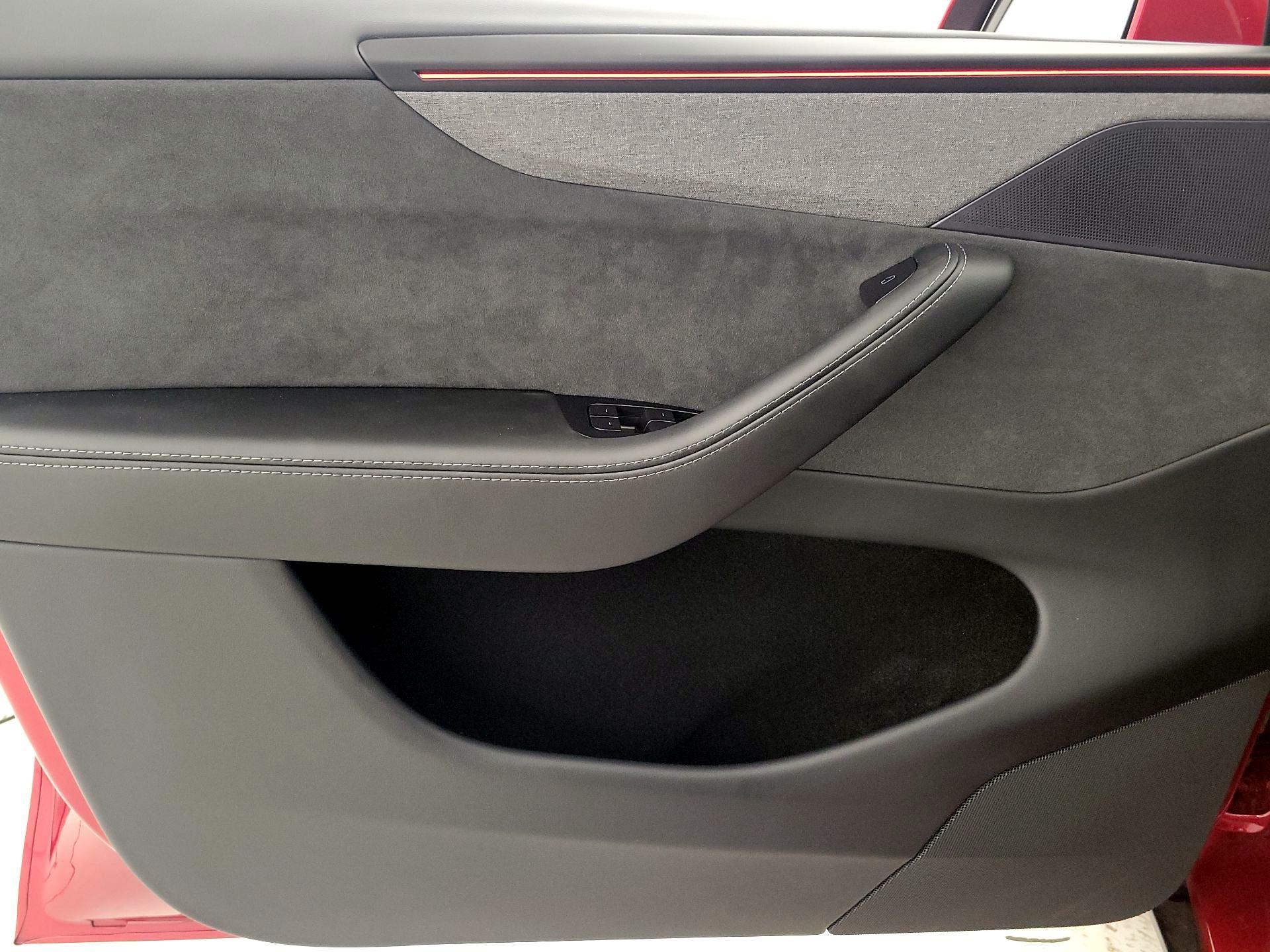 Thumbnail: 2026 Tesla Model Y - 12