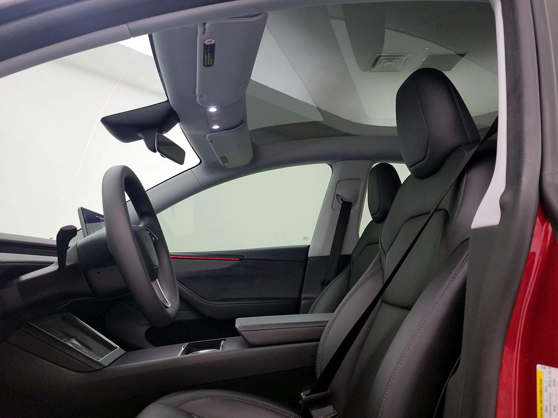 Thumbnail: 2026 Tesla Model Y - 19