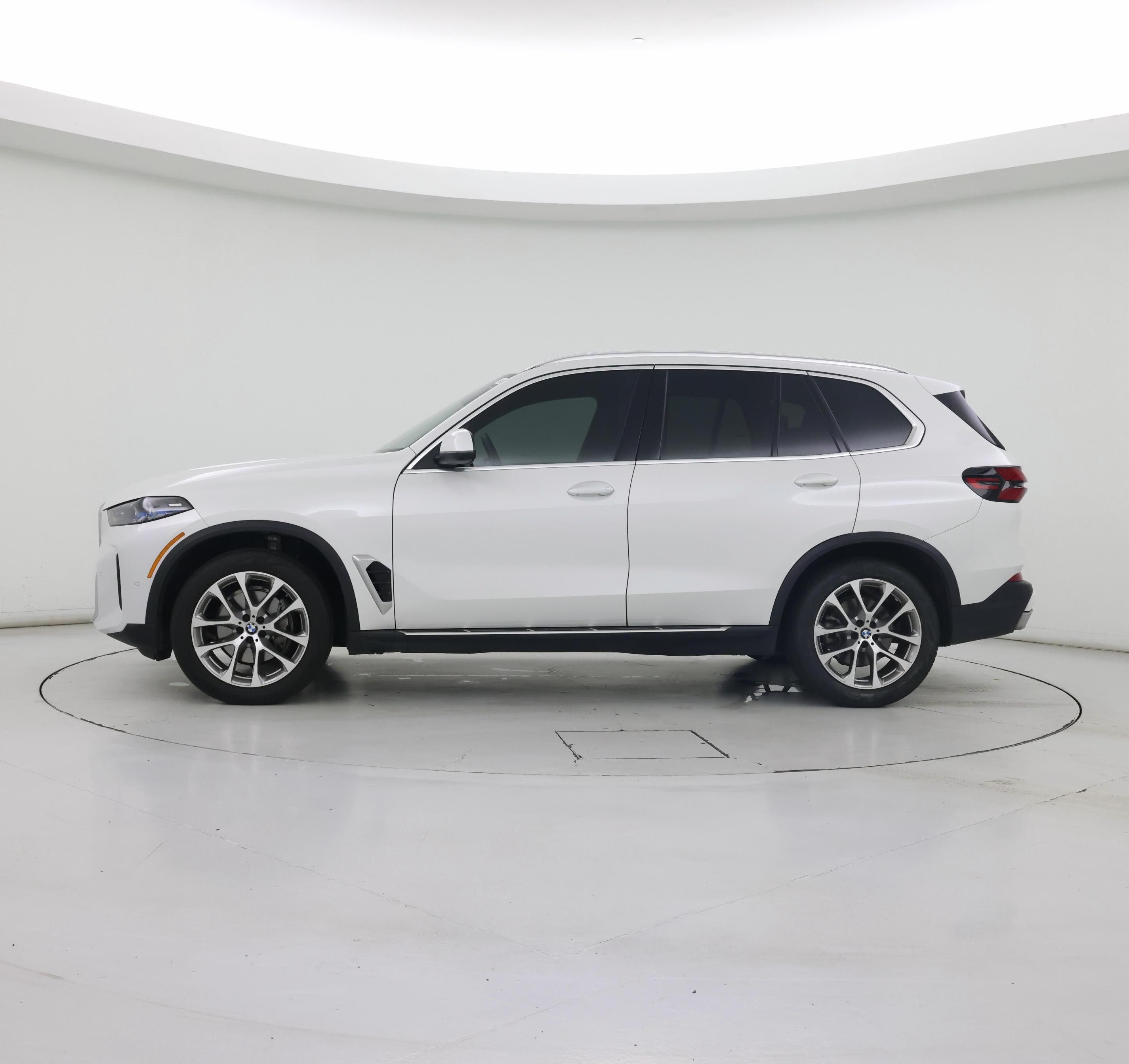 Thumbnail: 2025 BMW X5 - 3