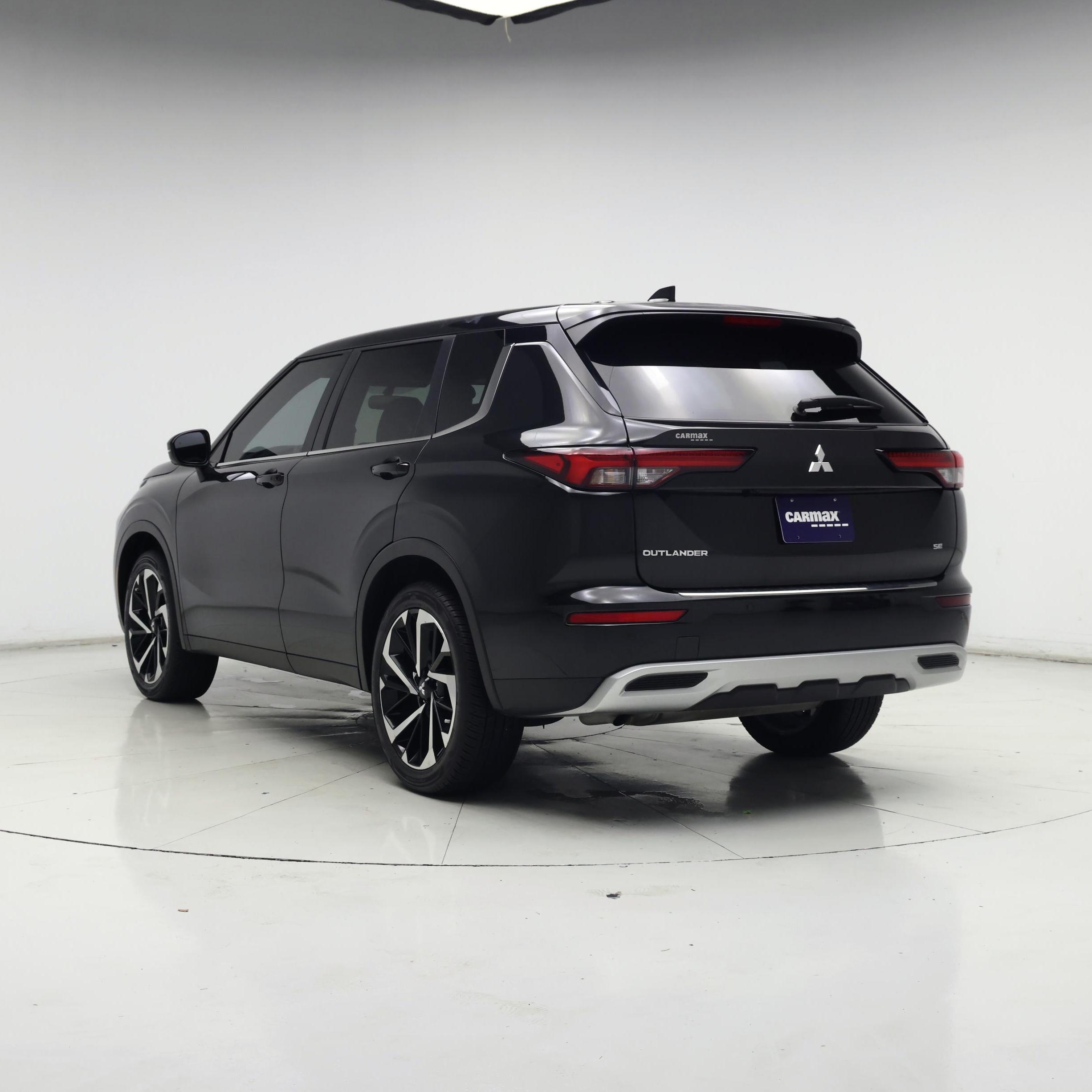 Thumbnail: 2024 Mitsubishi Outlander - 2