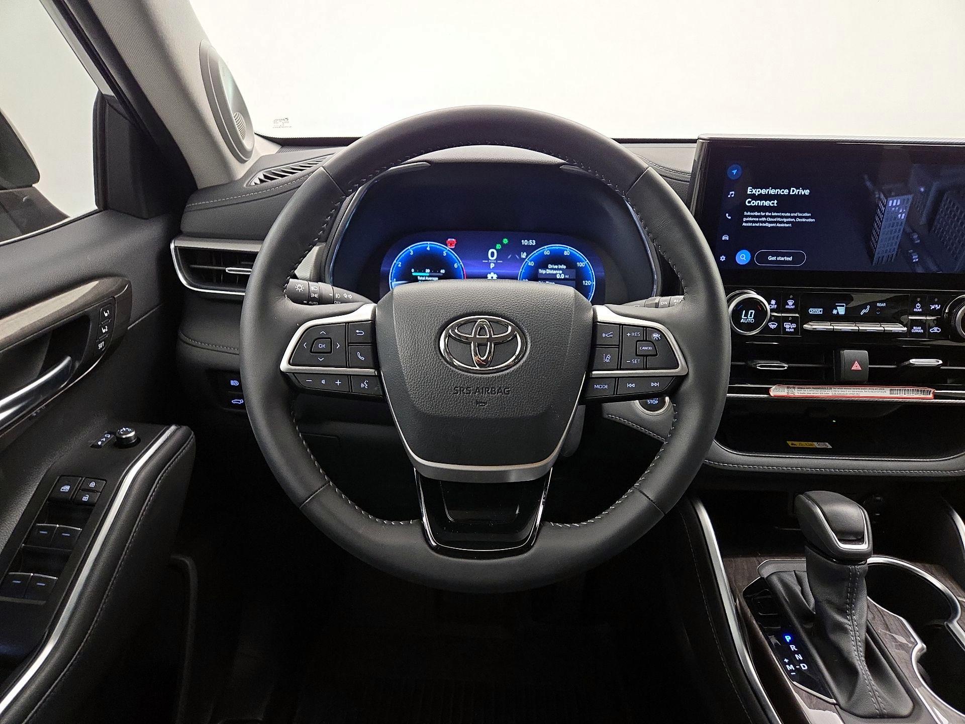 Thumbnail: 2025 Toyota Highlander - 10